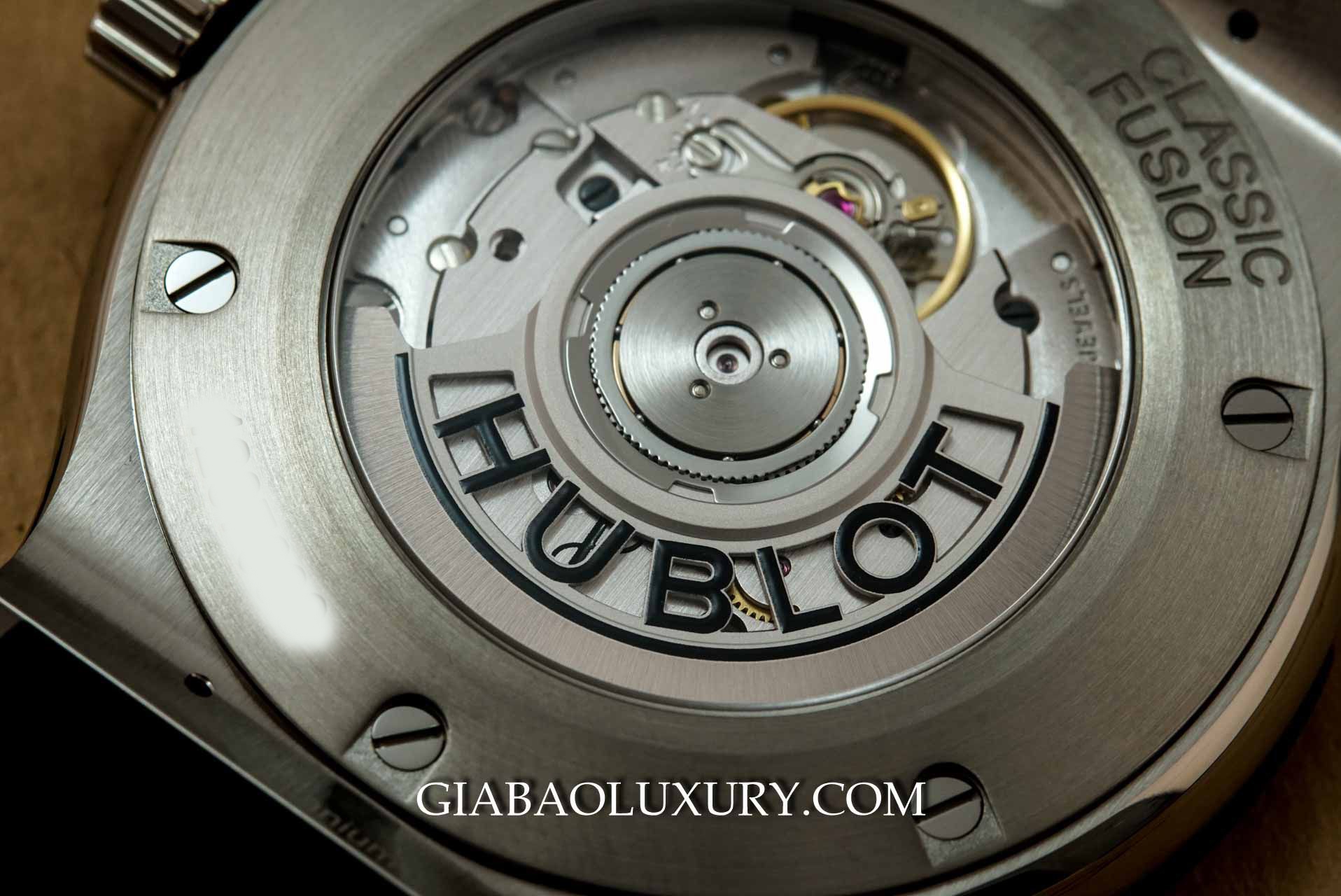 Đồng Hồ Hublot Classic Fusion Black Titanium 42mm luxewatch.vn