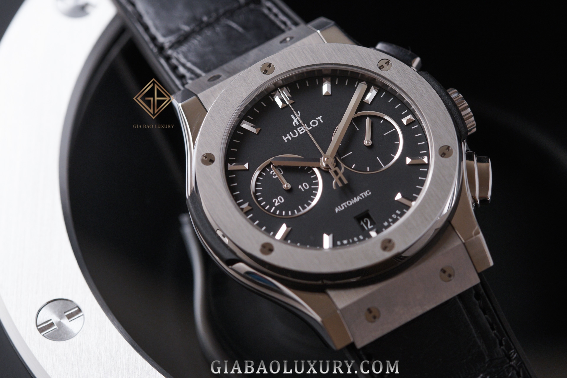 Đồng Hồ Hublot Classic Fusion Titanium Chronograph  42mm 541.nx.1171.lr