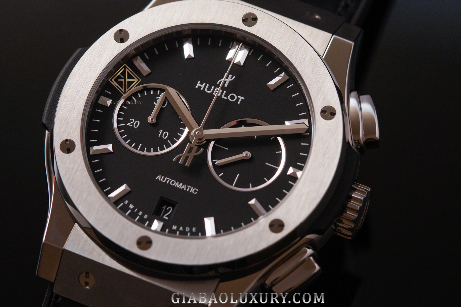 Đồng Hồ Hublot Classic Fusion Titanium Chronograph  42mm 541.nx.1171.lr