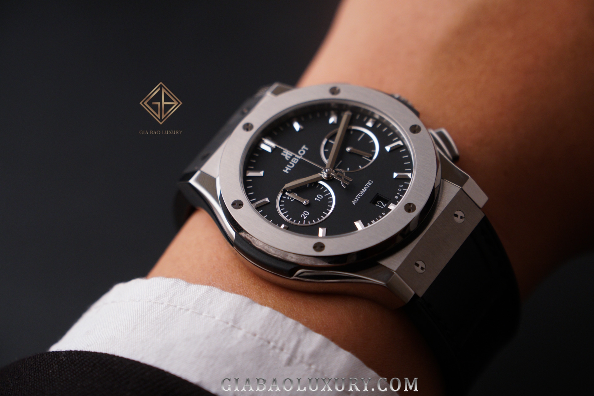 Đồng Hồ Hublot Classic Fusion Titanium Chronograph  42mm 541.nx.1171.lr