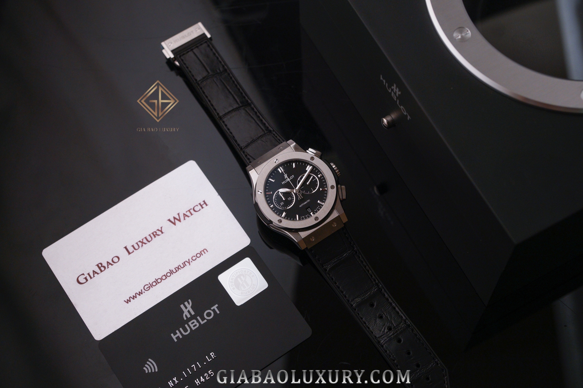 Đồng Hồ Hublot Classic Fusion Titanium Chronograph 42mm 541.nx.1171.lr