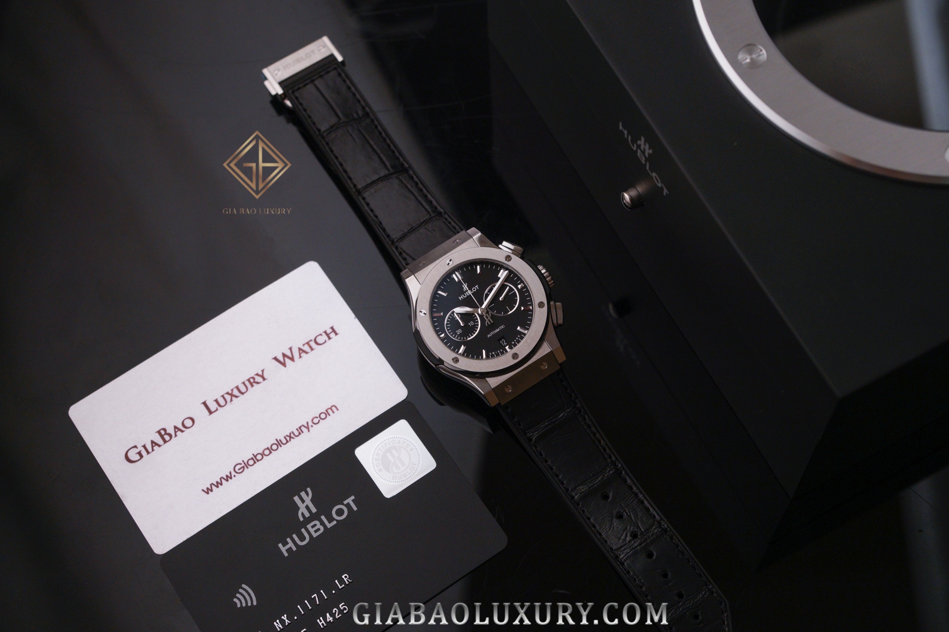 Đồng Hồ Hublot Classic Fusion Titanium Chronograph  42mm 541.nx.1171.lr