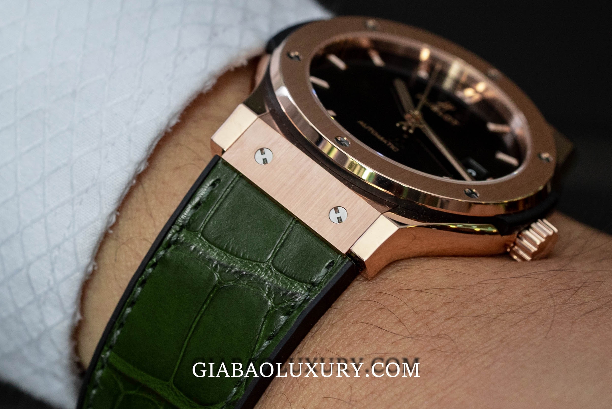 Đồng hồ Hublot Classic Fusion 42mm King Gold Green 542.OX.8980.LR