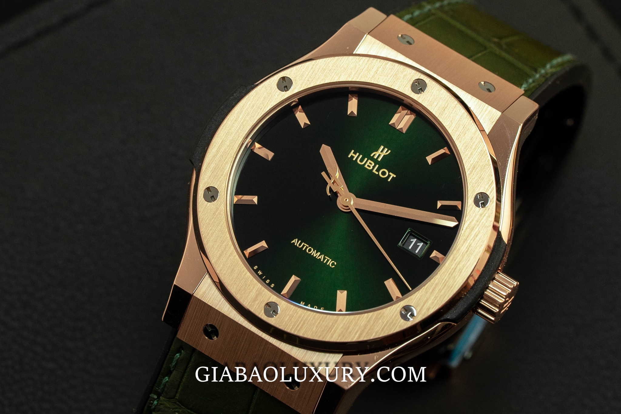 Đồng hồ Hublot Classic Fusion 42mm King Gold Green 542.OX.8980.LR