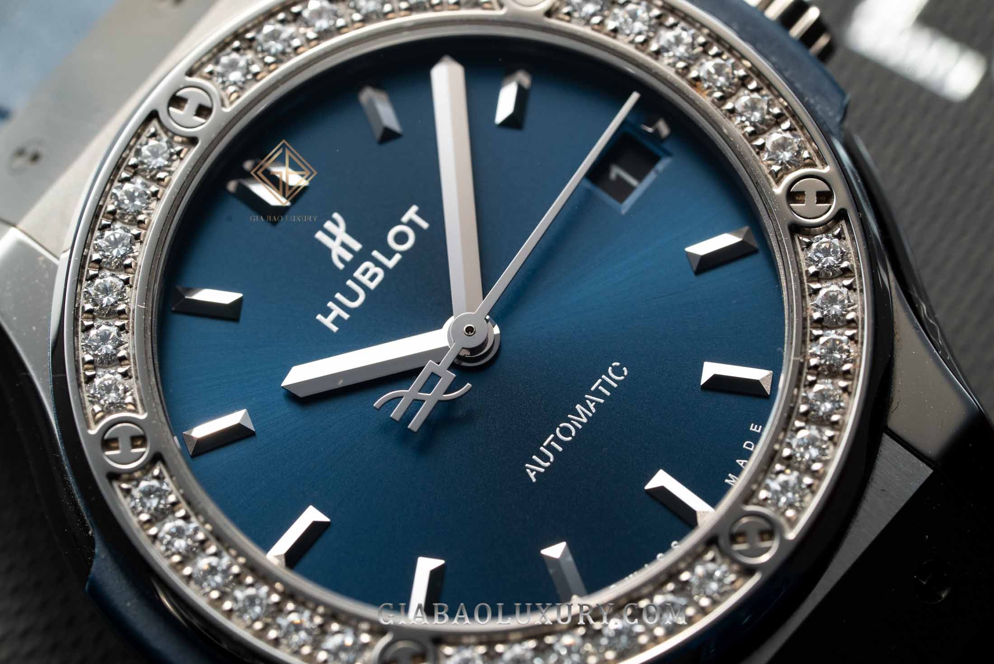 Đồng Hồ Hublot Classic Fusion 565.NX.7170.LR.1204