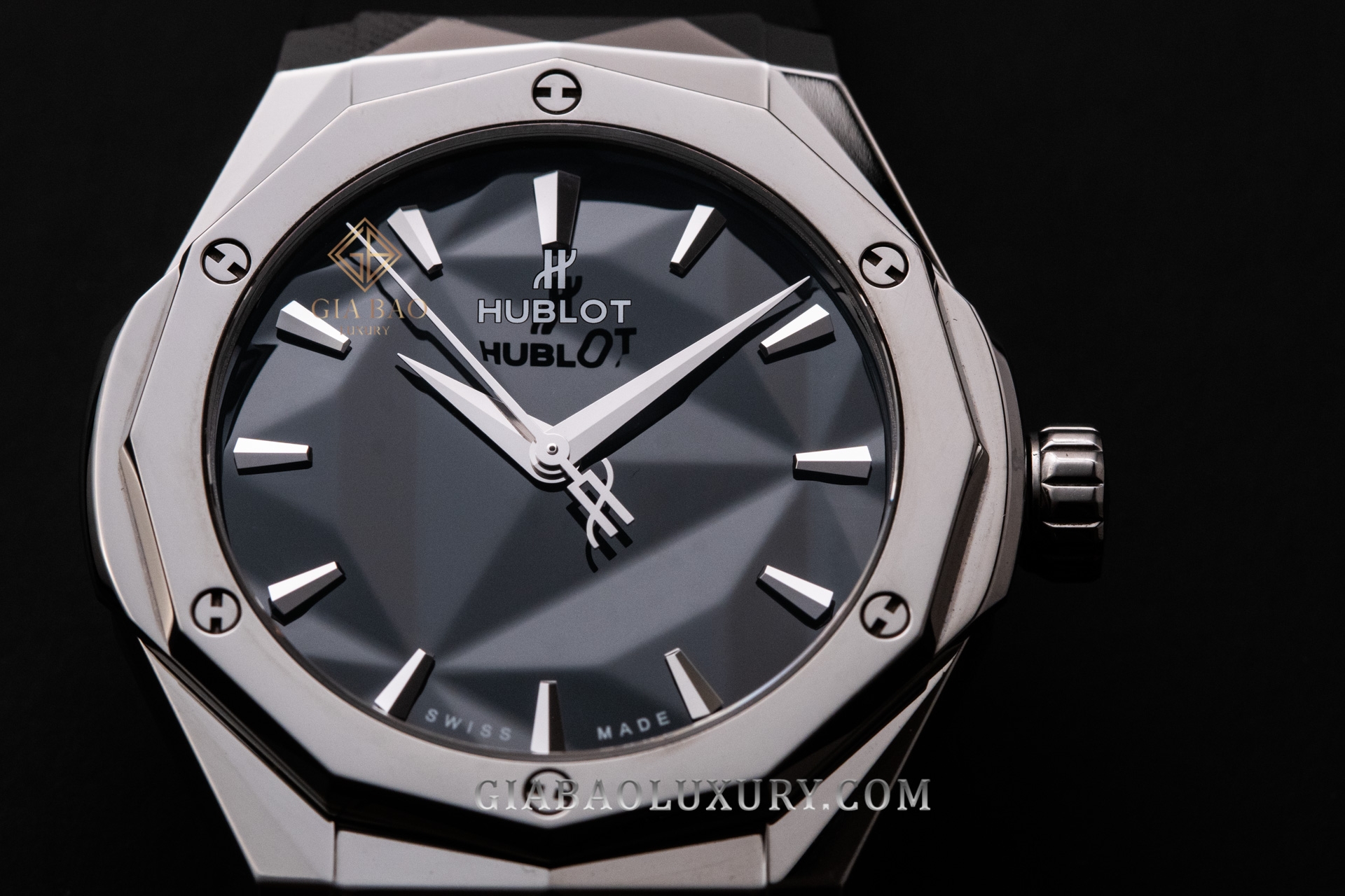 Đồng Hồ Hublot Classic Fusion Orlinski Titanium 40mm 550.NS.1800.RX.ORL19