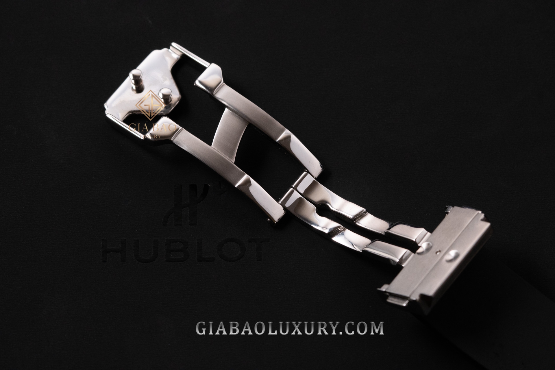 Đồng Hồ Hublot Classic Fusion Orlinski Titanium 40mm 550.NS.1800.RX.ORL19