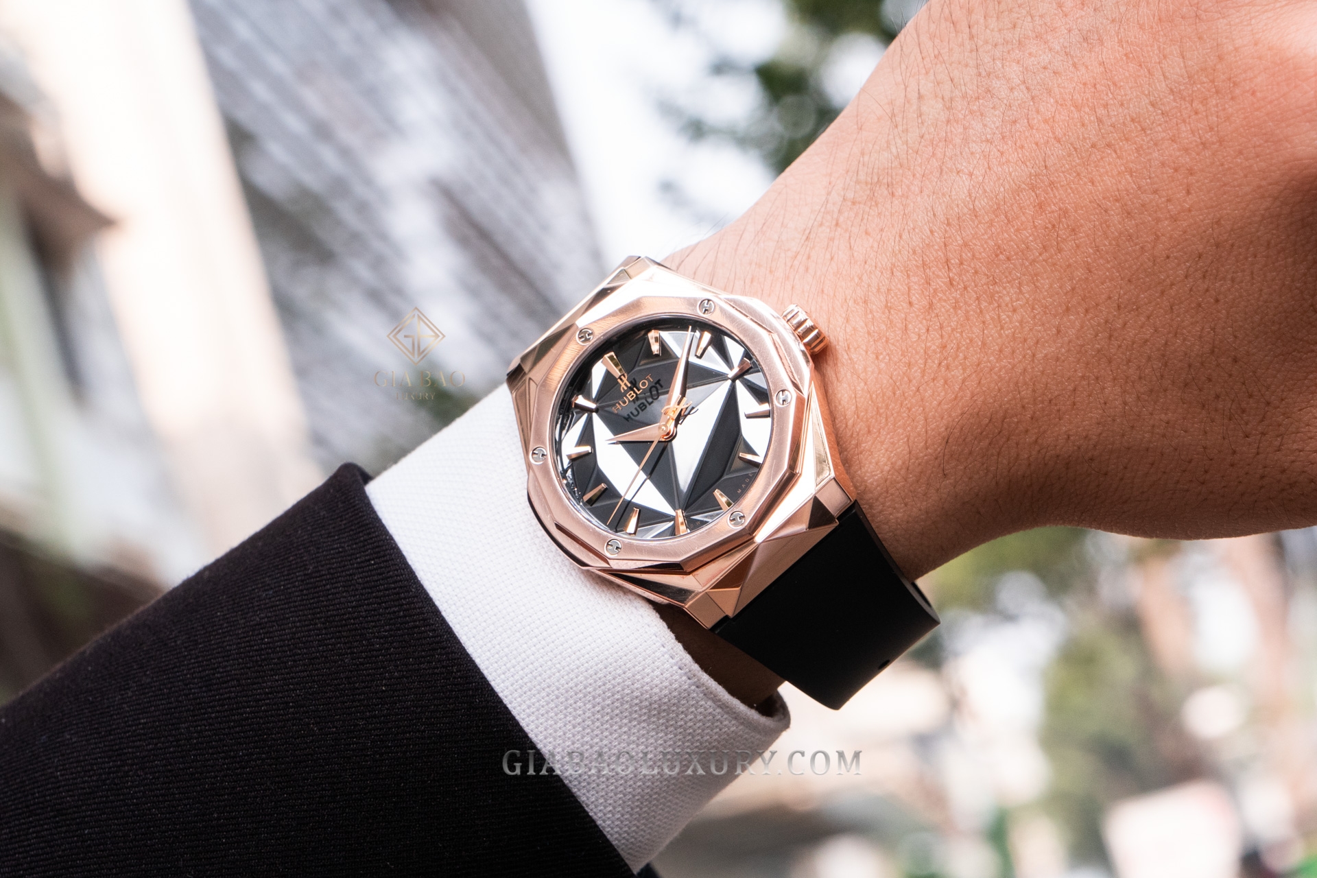 Đồng hồ Hublot Classic Fusion Orlinski King Gold 40mm 550.OS.1800.RX.ORL19