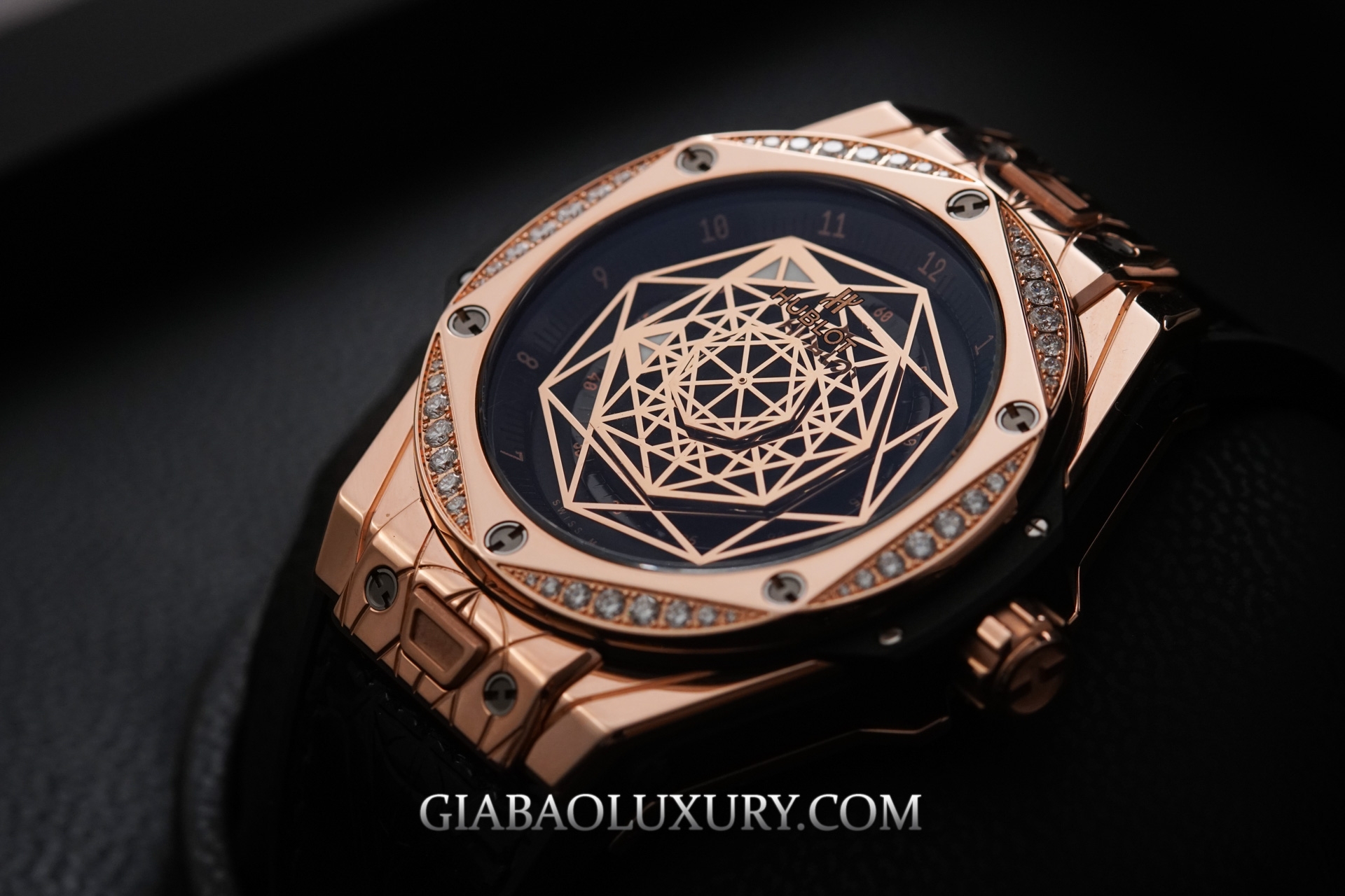 Hublot Big Bang Sang Bleu King Gold Diamonds 39mm  465.OS.1118.VR.1204.MXM17