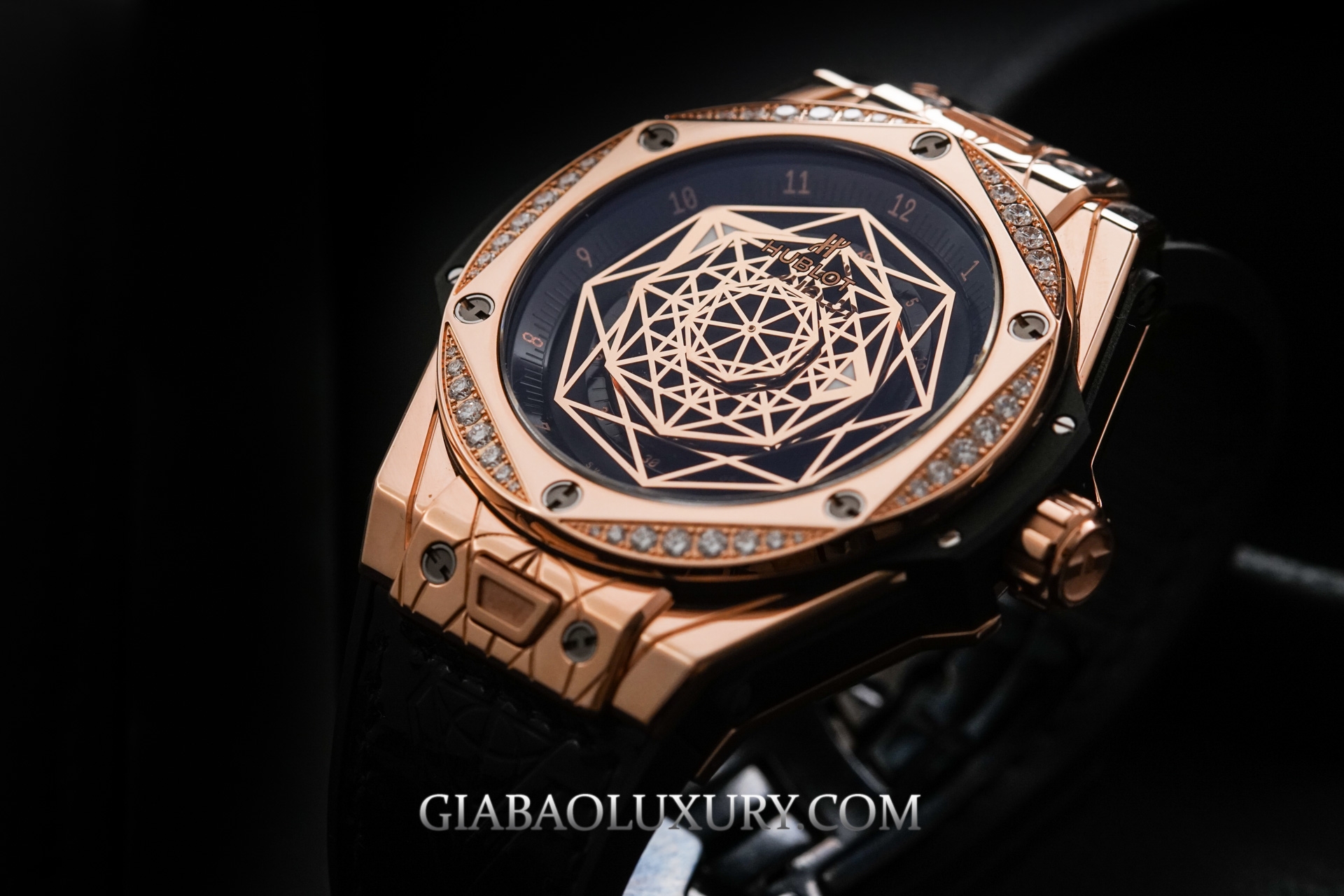 Review đồng hồ Hublot Big Bang Sang Bleu