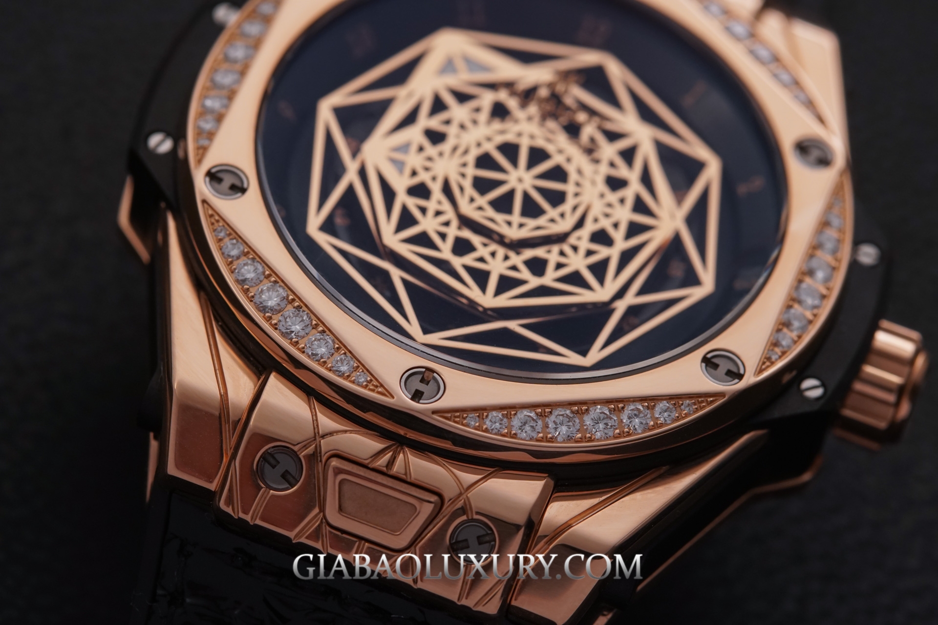 Hublot Big Bang Sang Bleu King Gold Diamonds 39mm  465.OS.1118.VR.1204.MXM17