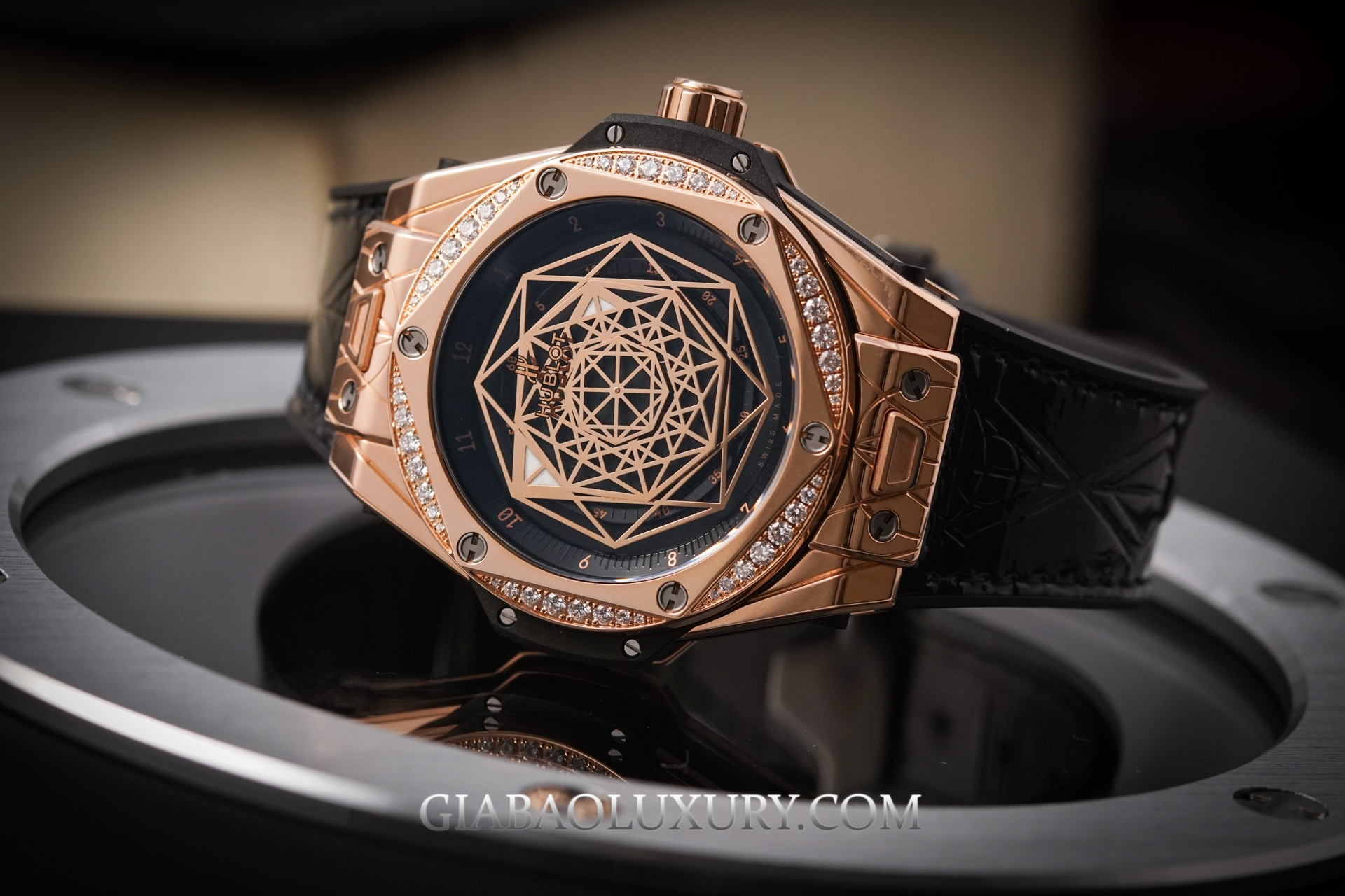 Đồng Hồ Hublot Big Bang Sang Bleu King Gold Diamonds 39mm 465.OS.1118.VR.1204.MXM17