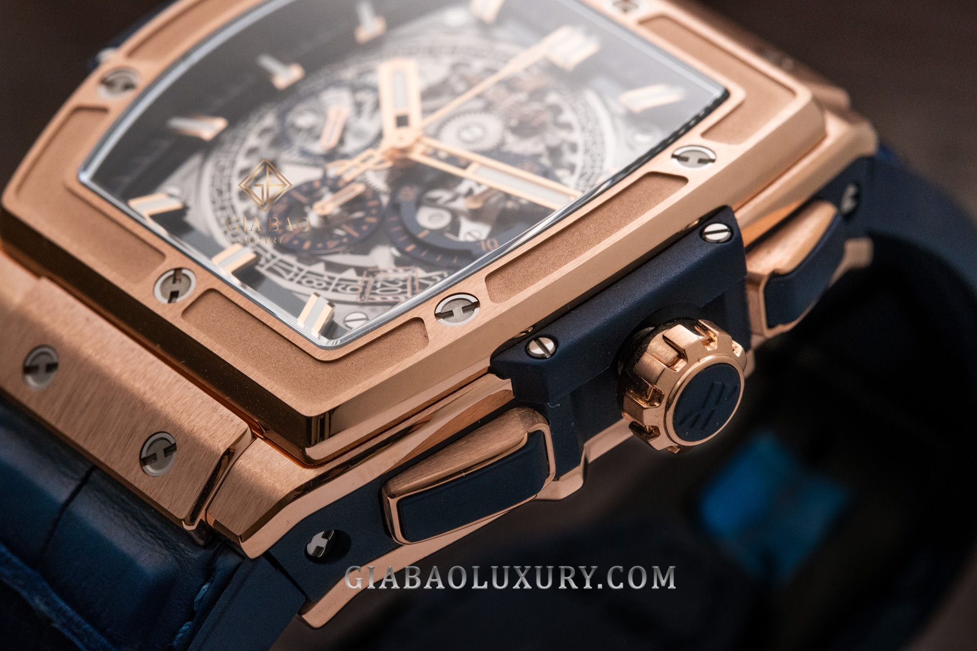 Đồng Hồ Hublot Spirit Of Big Bang 601.OX.7180.LR