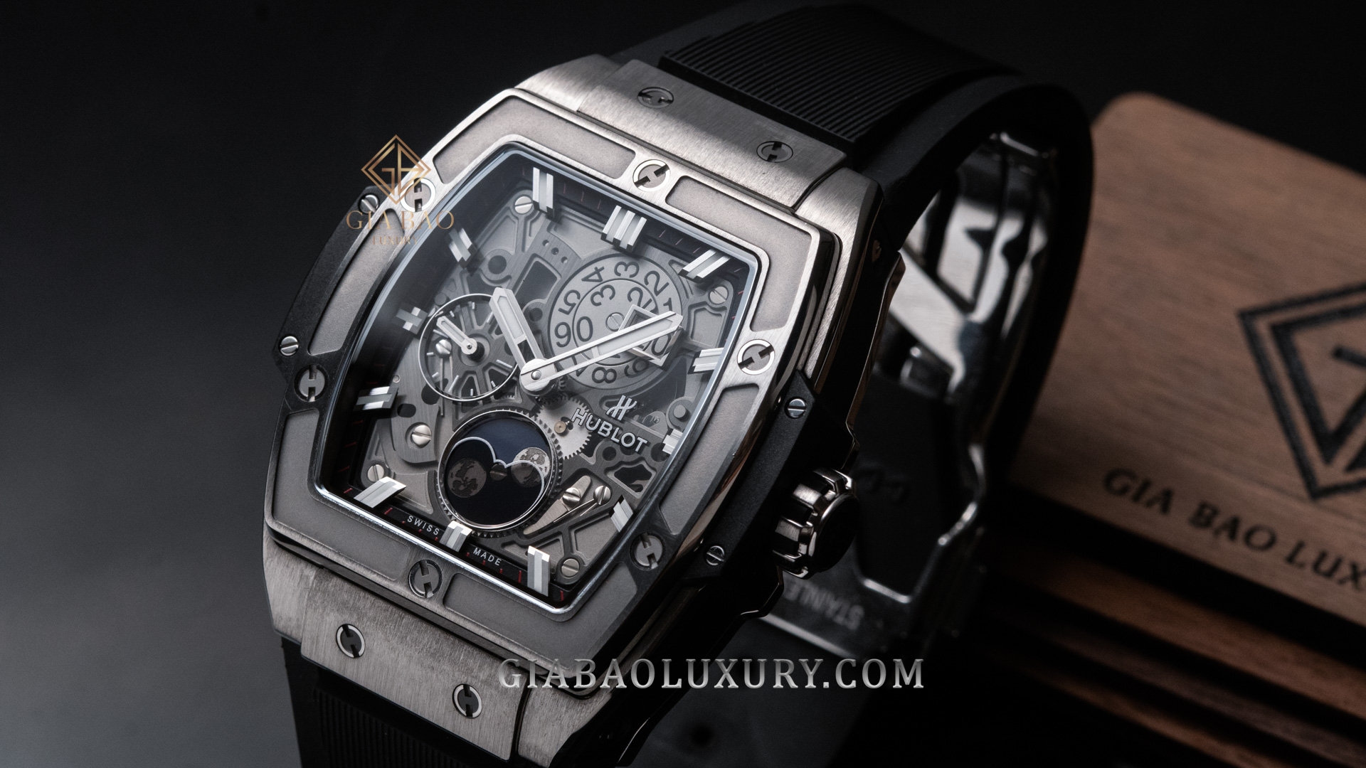 Đồng Hồ Hublot Spirit Of Big Bang Moonphase 42mm 647.NX.1137.RX