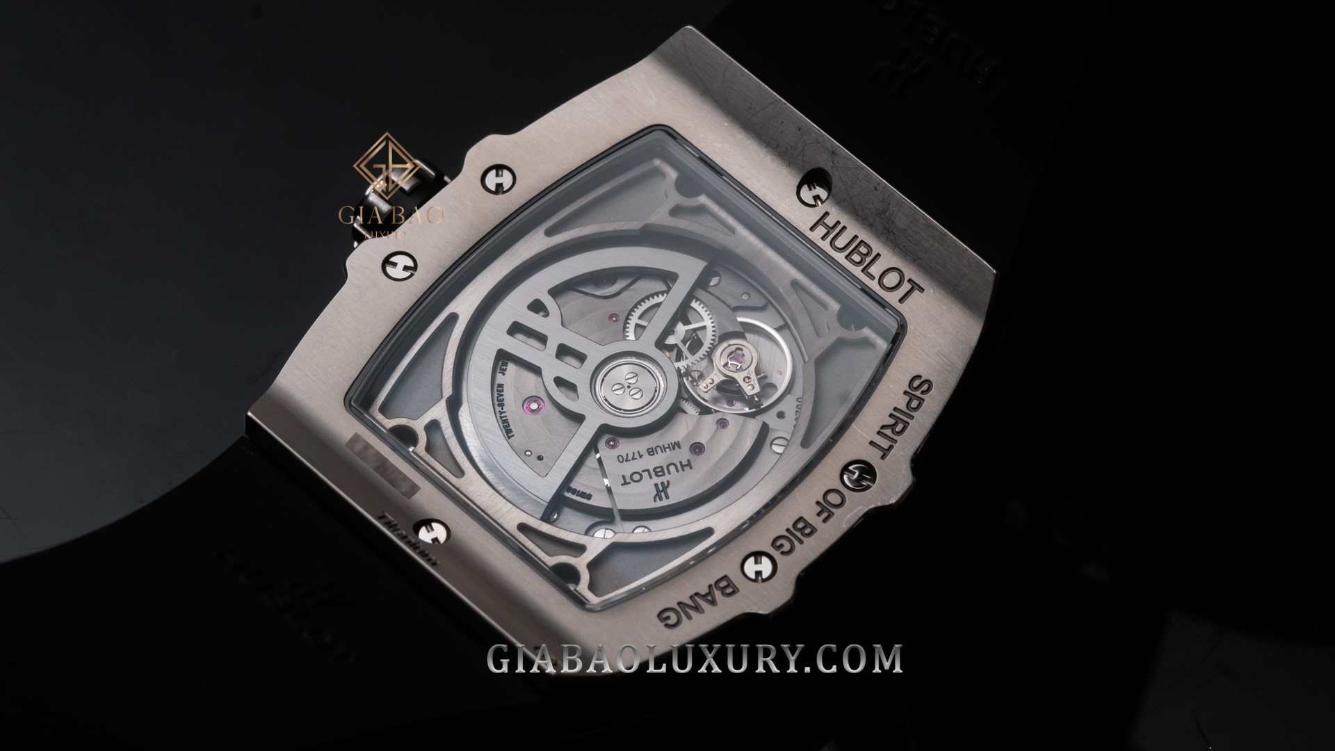 Đồng Hồ Hublot Spirit Of Big Bang Moonphase 42mm 647.NX.1137.RX