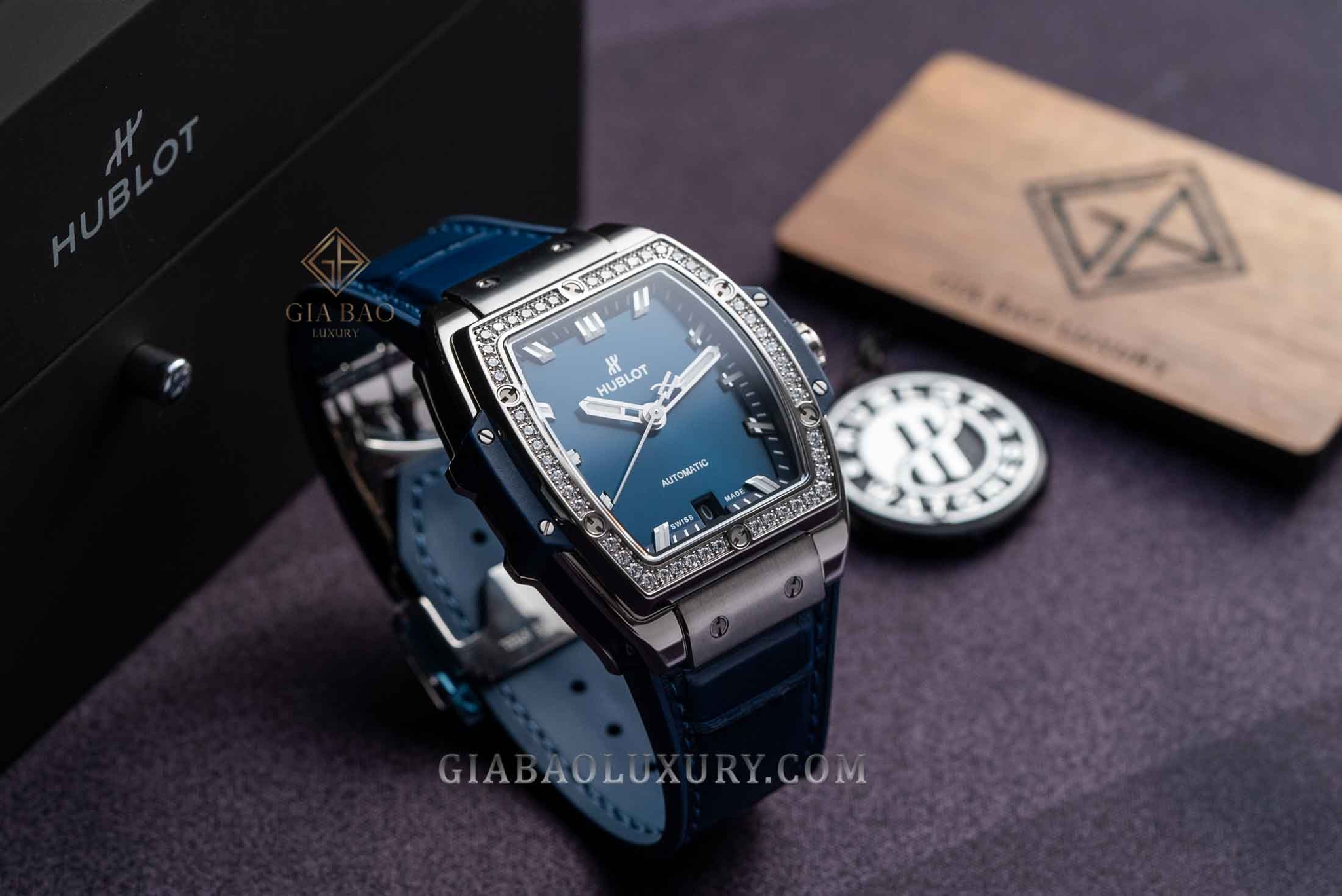 Đồng Hồ Hublot Spirit Of Big Bang 665.NX.7170.LR.1204