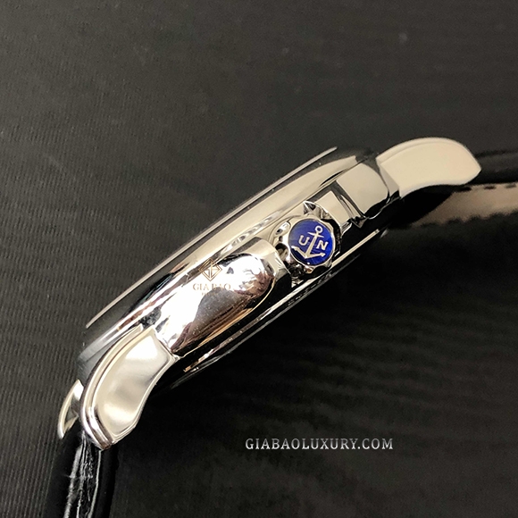 Đồng Hồ Ulysse Nardin GMT Big Date 243-55/62