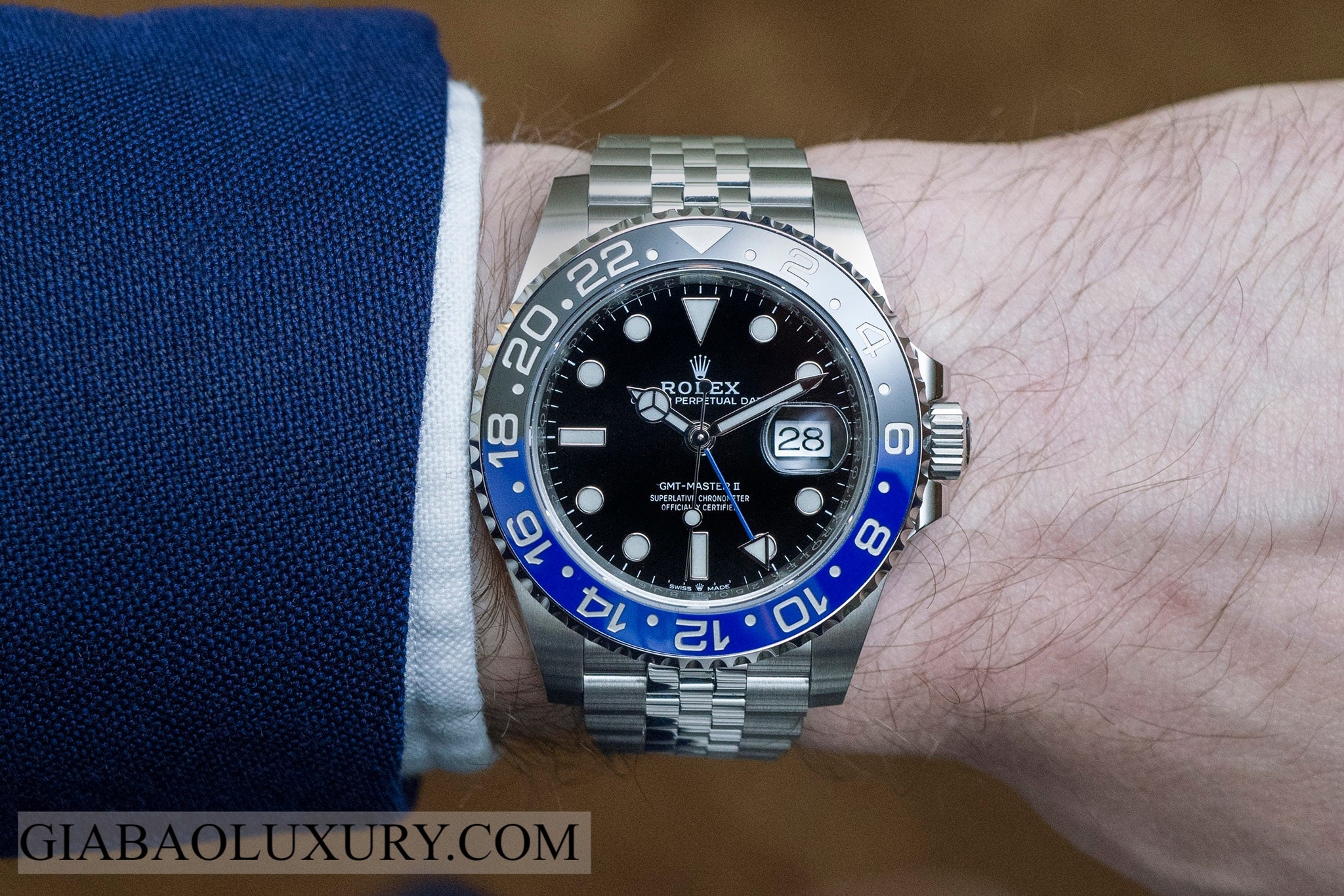 Giới thiệu đồng hồ Rolex GMT-Master II 126710BLNR - Phiên bản Batman mới với dây đeo Jubilee và bộ máy Caliber 3285