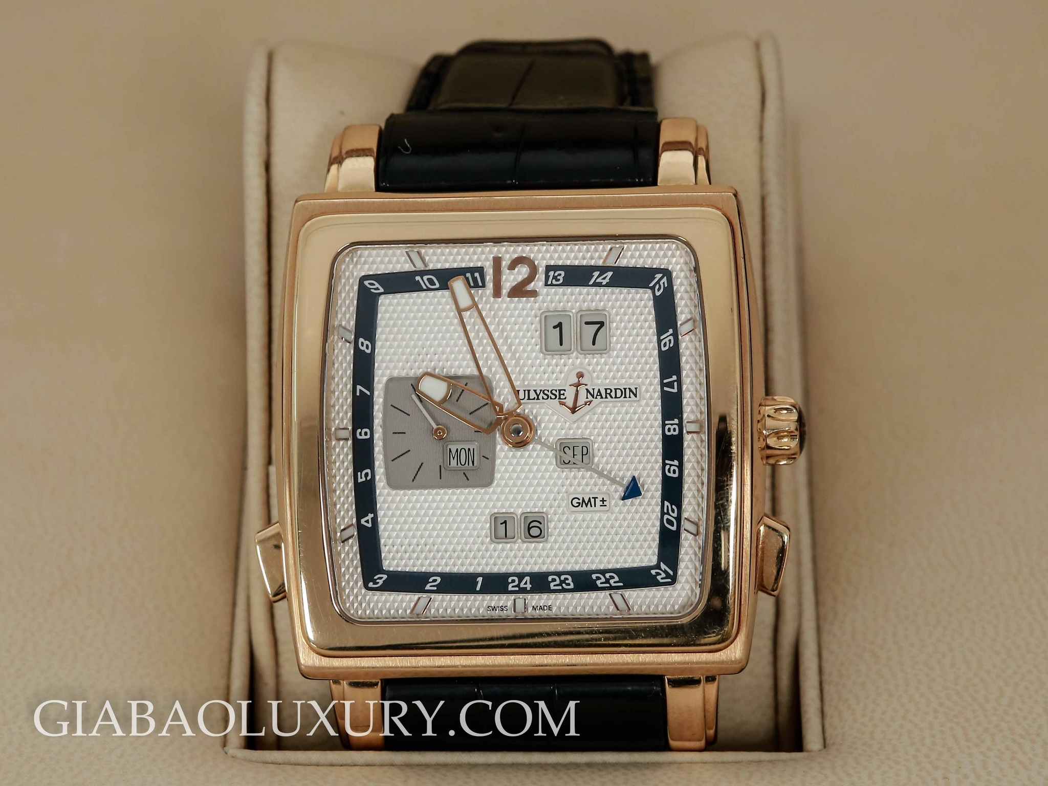 đồng hồ Ulysse Nardin Quadrato Dual Time Perpetual 326-90