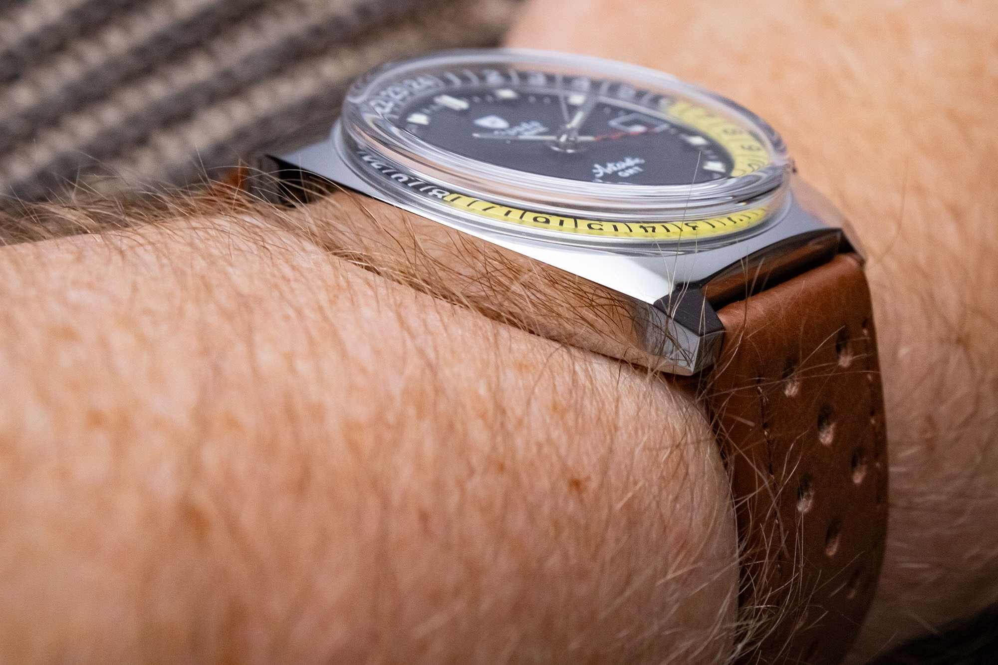 Đồng hồ Antarctic GMT