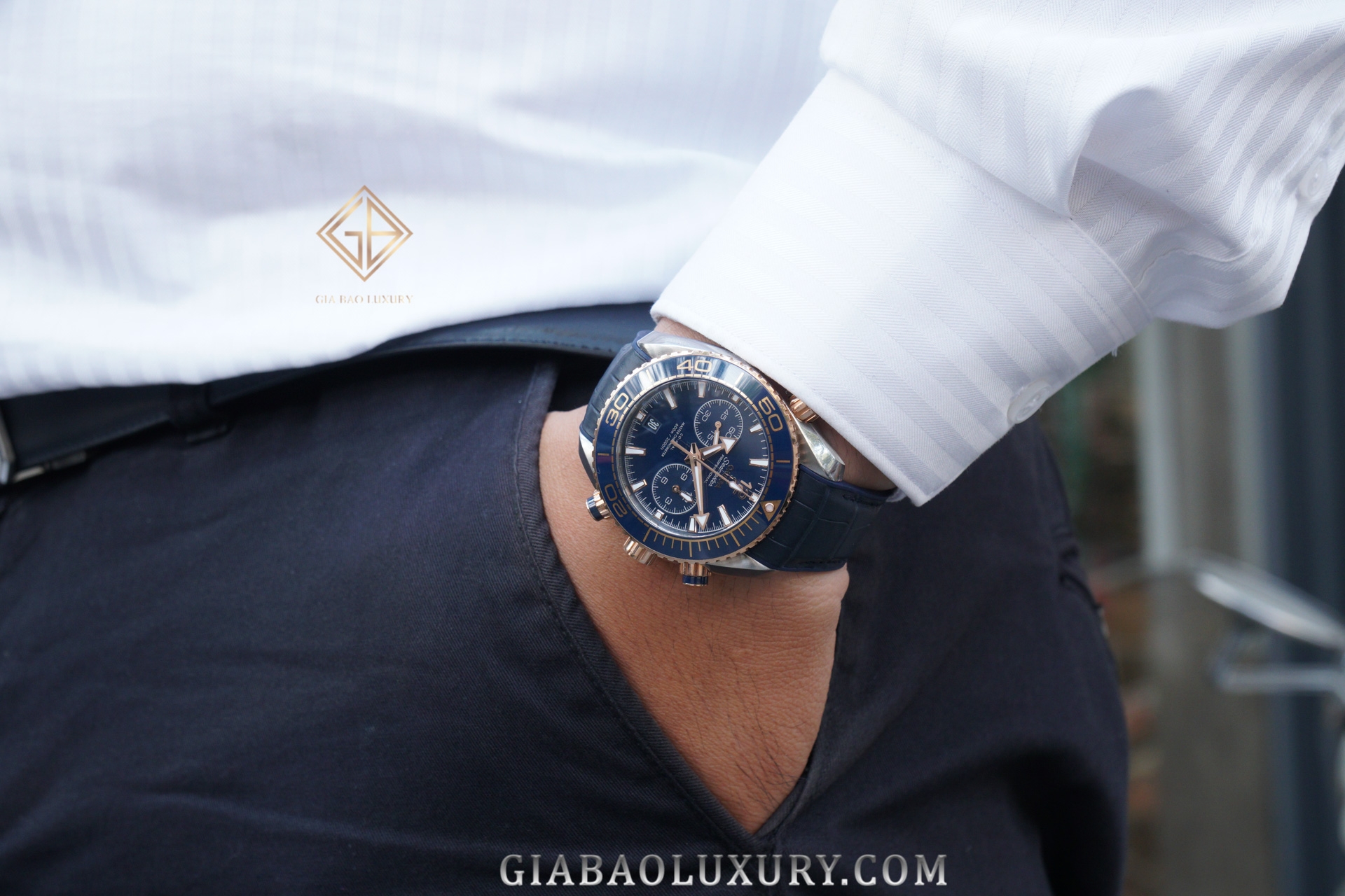 Đồng Hồ Omega Seamaster Planet Ocean 600M Co-Axial Master Chronometer 45.5mm 215.23.46.51.03.001