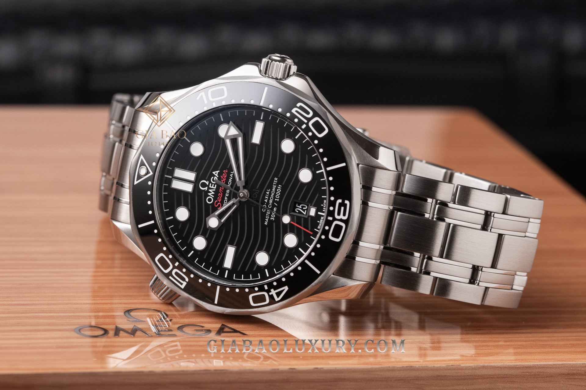 Đồng hồ Omega Seamaster Diver 300m Co-Axial Master Chronometer 42mm Ref 220.10.41.21.01.001.