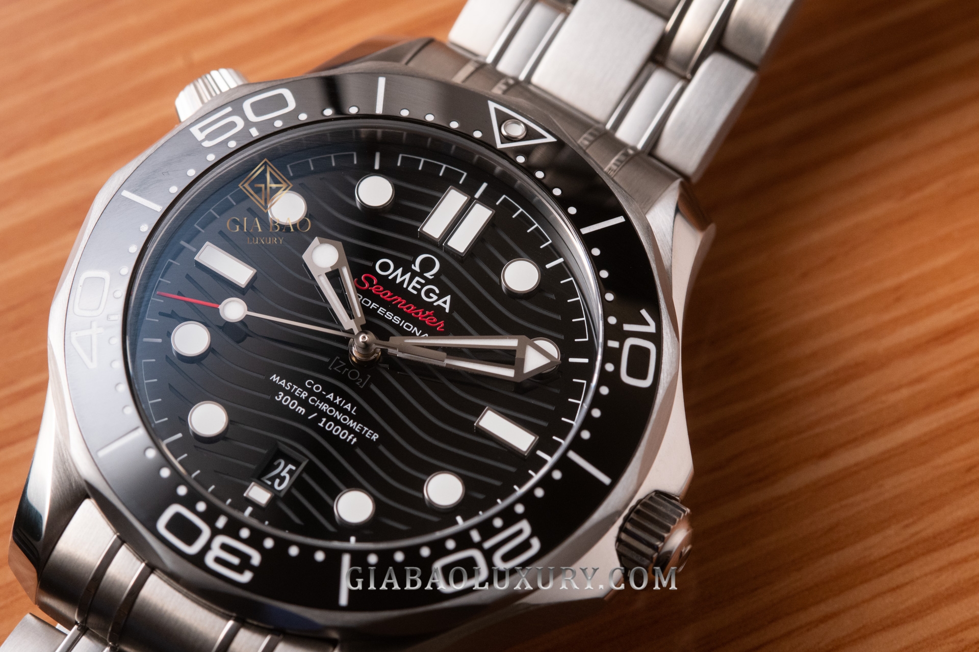 Đồng hồ Omega Seamaster Diver 300m Co-Axial Master Chronometer 42mm Ref 220.10.41.21.01.001.