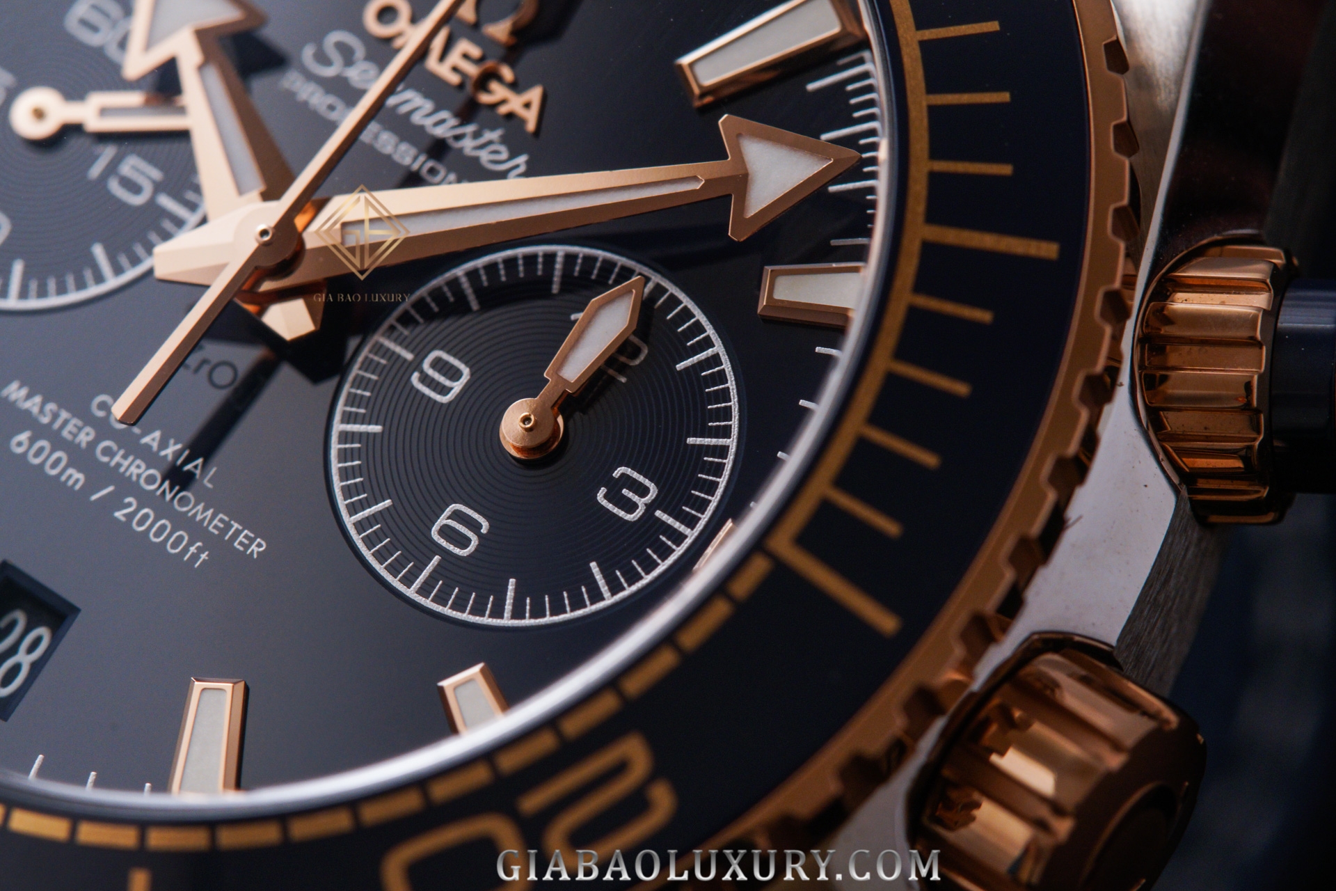 Đồng Hồ Omega Seamaster Planet Ocean 600M Co-Axial Master Chronometer 45.5mm 215.23.46.51.03.001