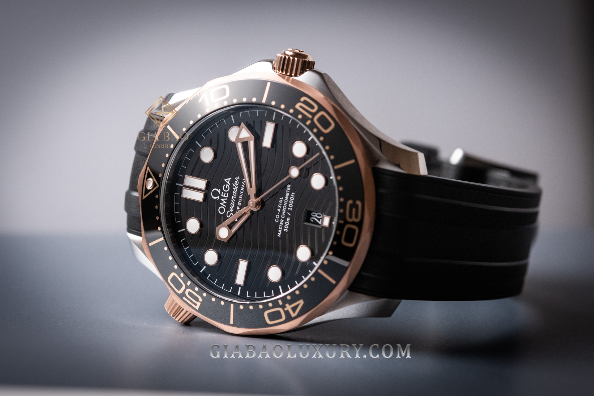 Đồng Hồ Omega Seamaster Diver 300M Co-Axial Master Chronometer 42mm 210.22.42.20.01.002