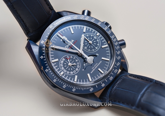 Đồng Hồ Omega Speedmaster Moonphase 304.93.44.52.03.001