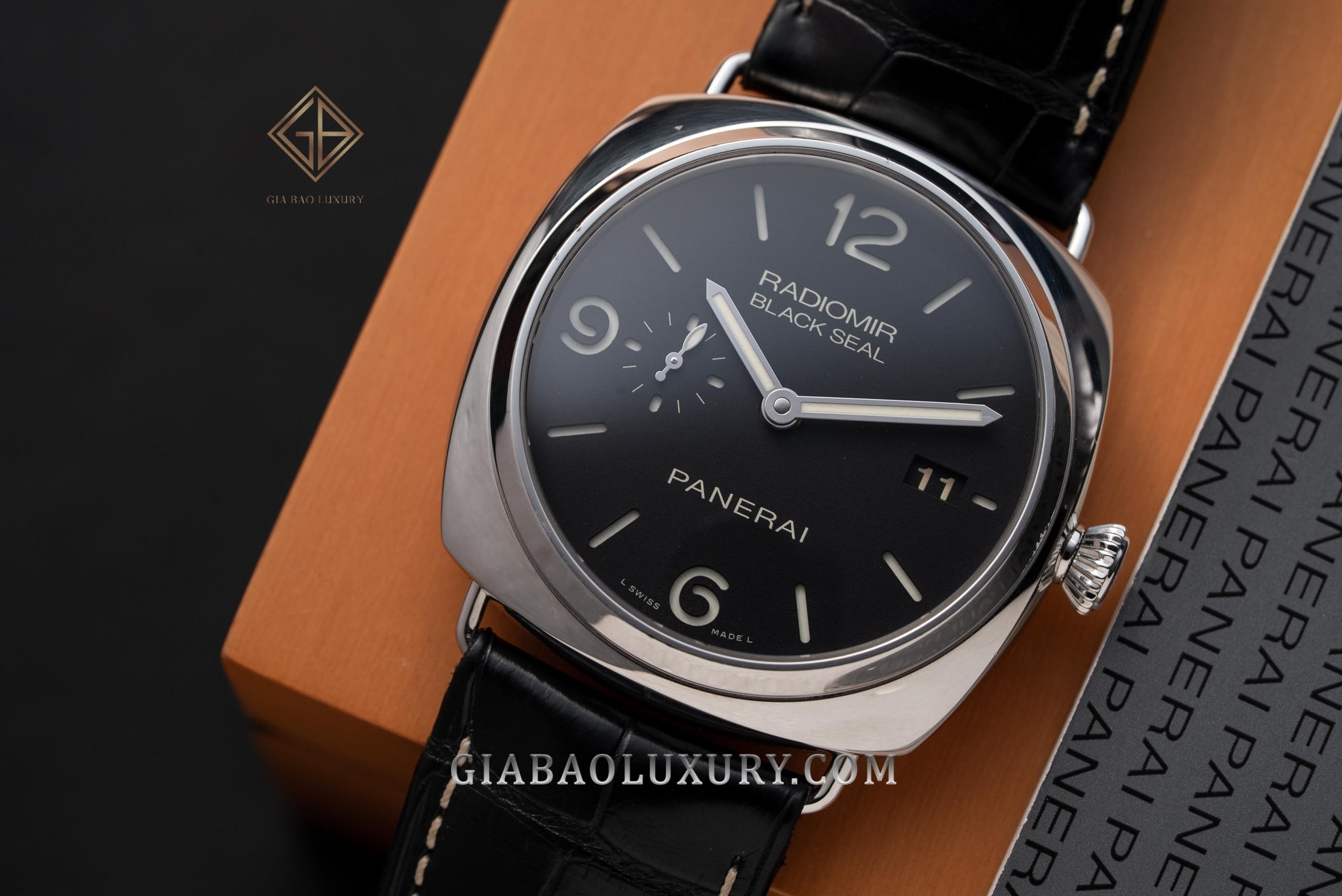 đồng hồ Panerai Luminor Marina Carbotech PAM01661 