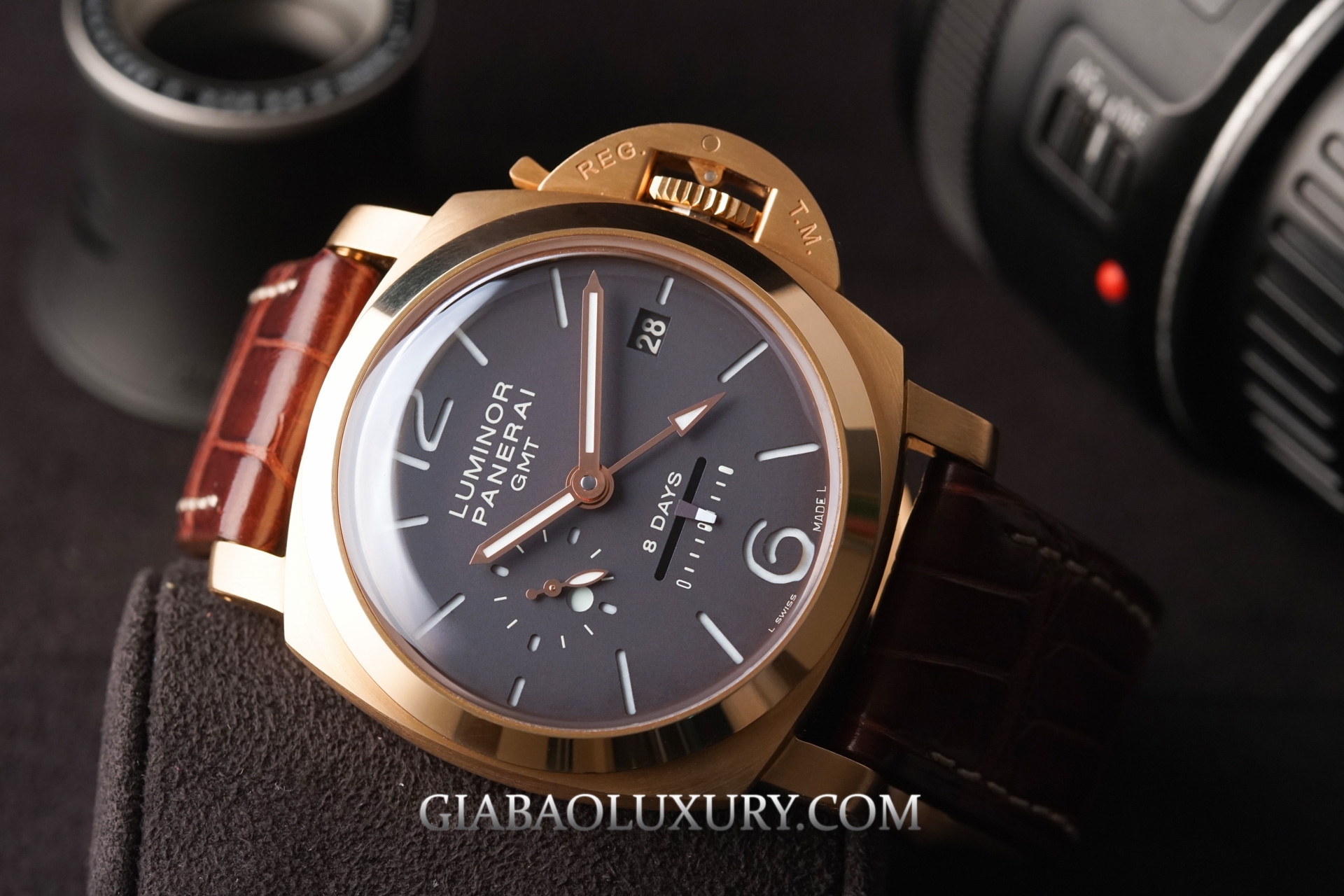 Đồng hồ Panerai Luminor 1950 8-Day GMT PAM00289