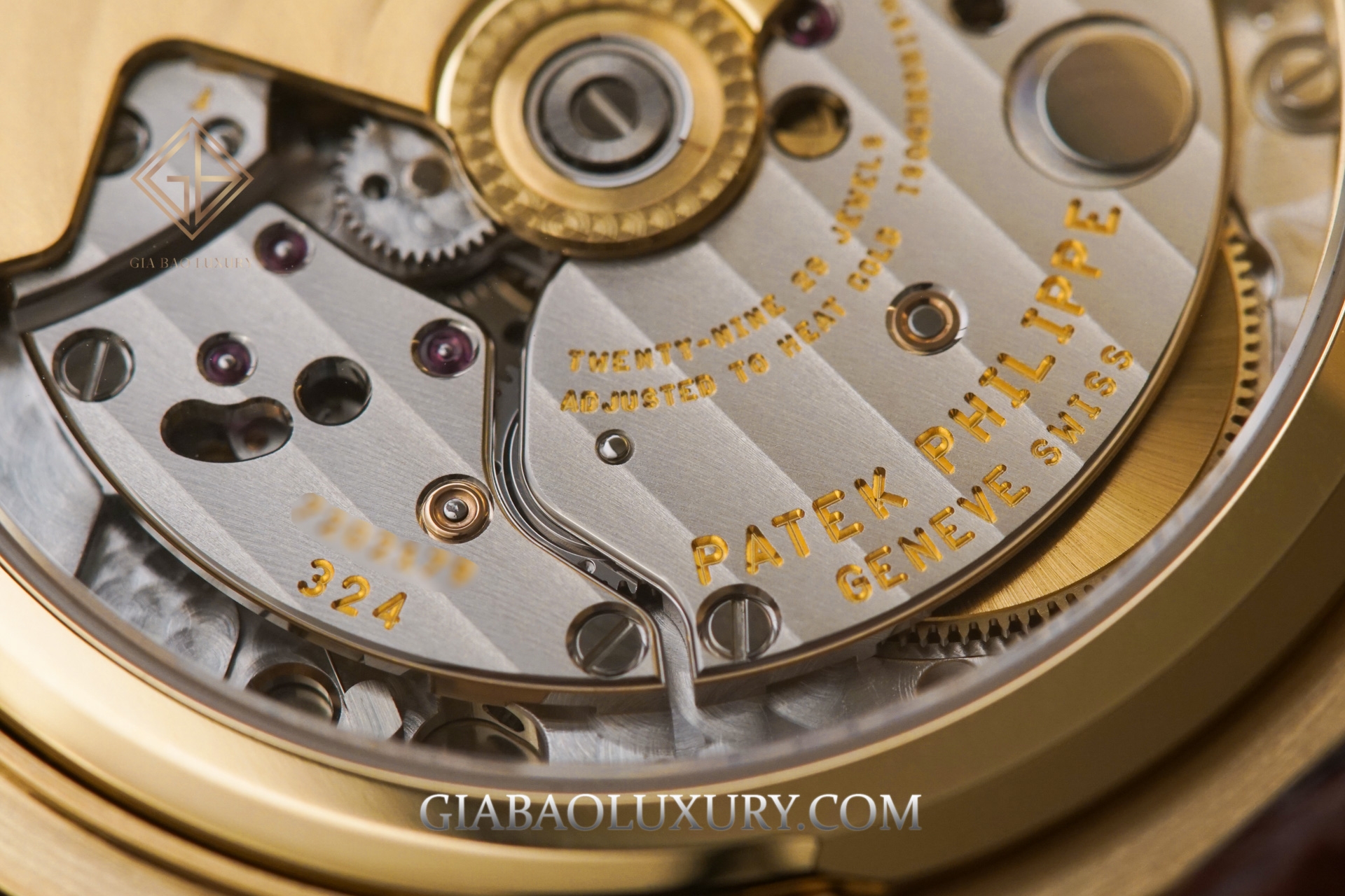 Đồng Hồ Patek Philippe Calatrava 5153J-001