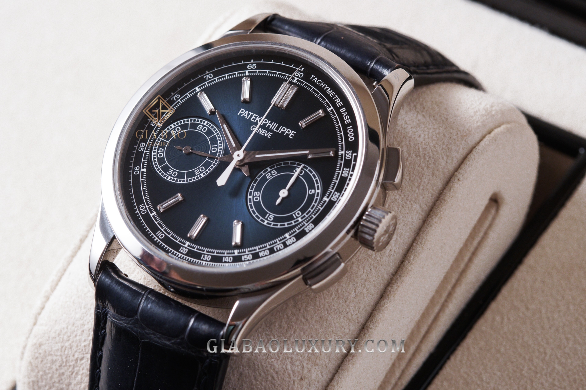 Đồng hồ Patek Philippe Complications 5170P-001