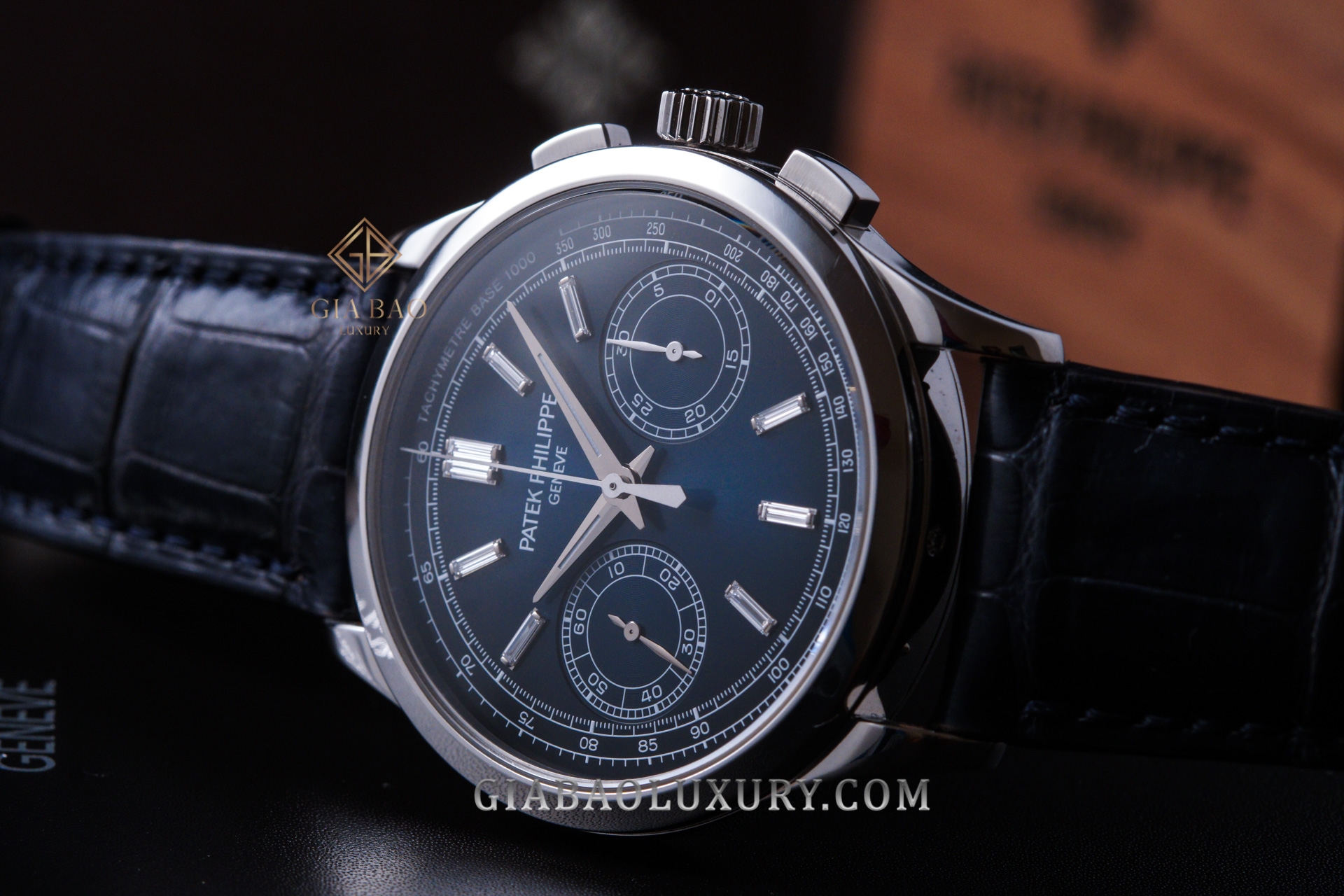 Đồng hồ Patek Philippe Complications 5170P-001