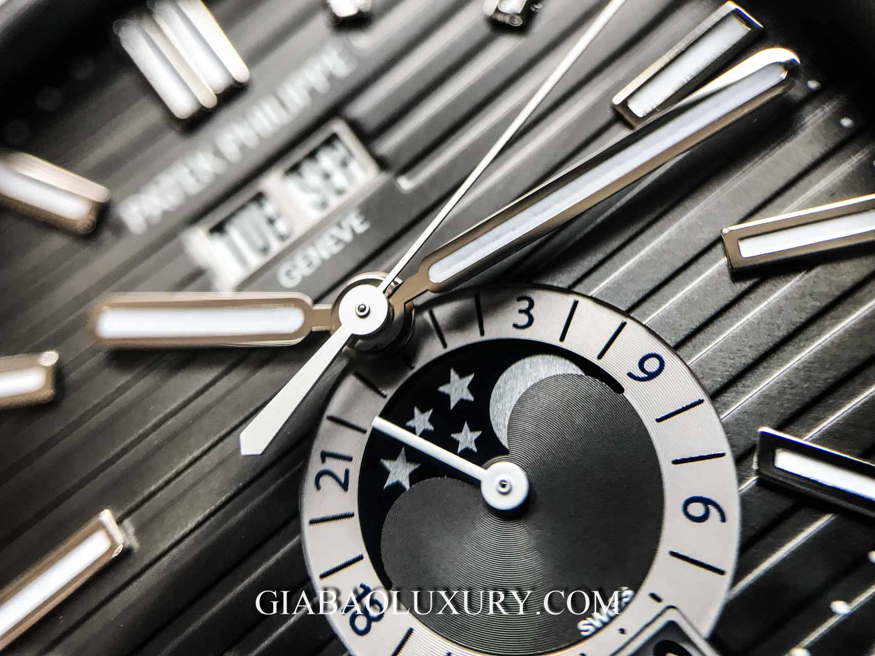 Đồng hồ Patek Philippe Nautilus 5726A