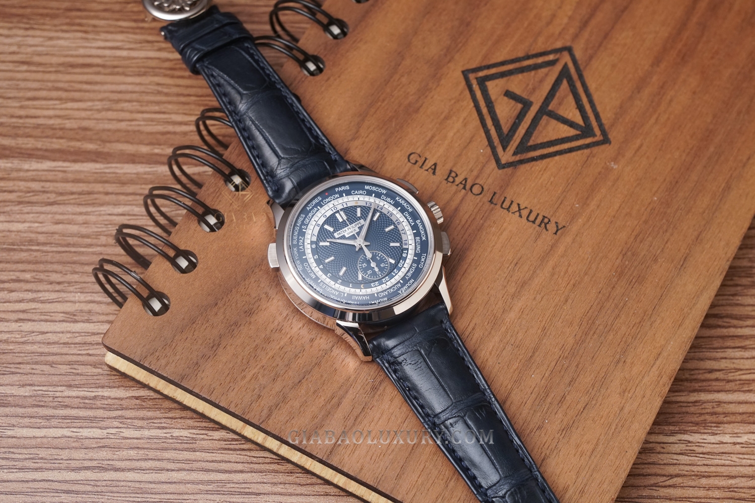 Đồng Hồ Patek Philippe Complications 5930G-010