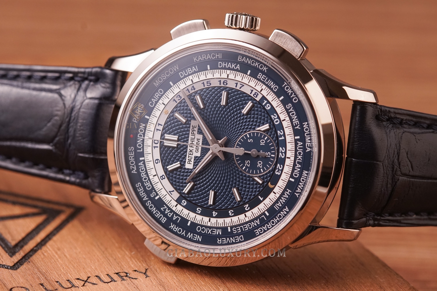 Đồng Hồ Patek Philippe Complications 5930G-010