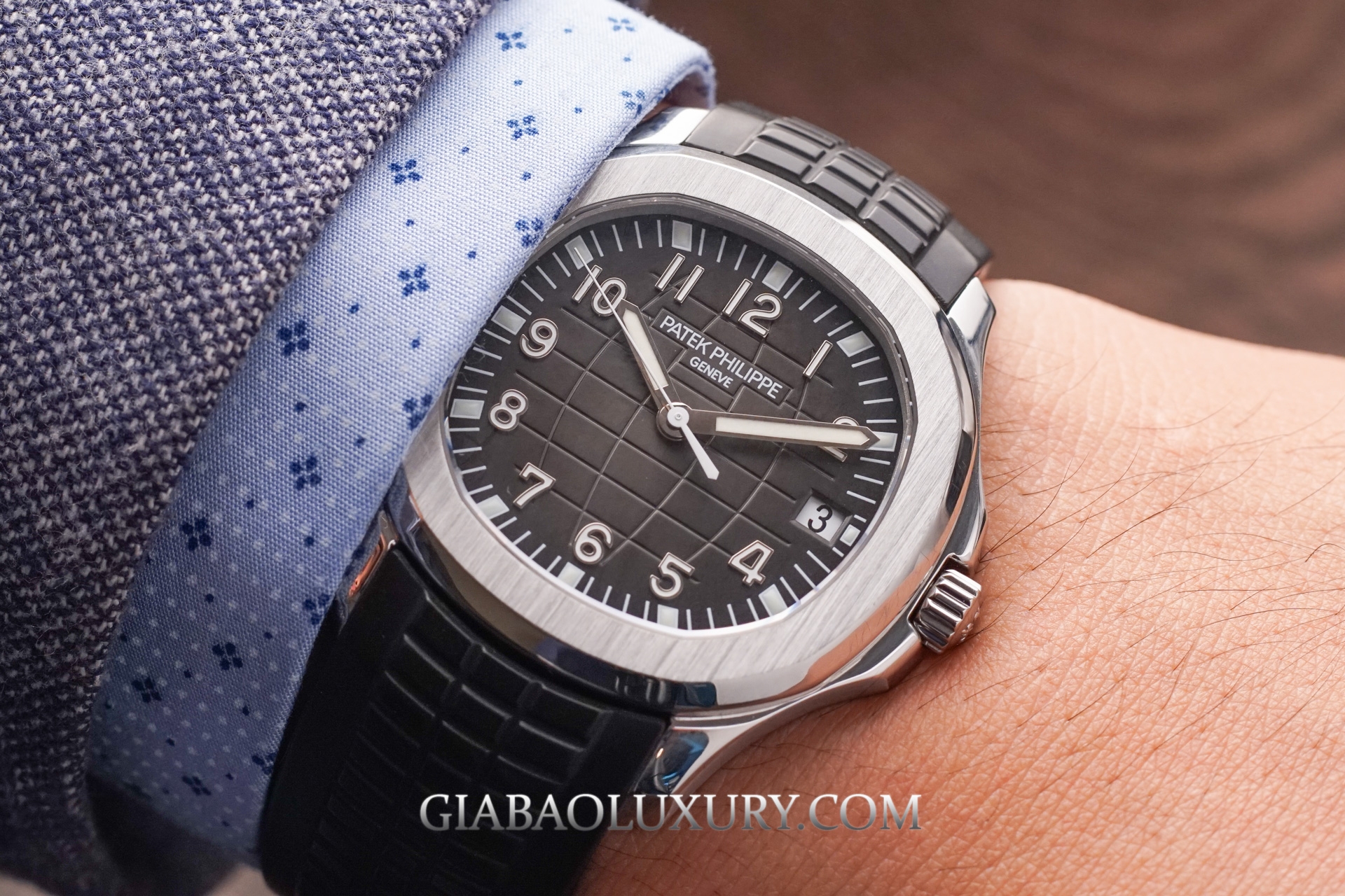 Review Đồng Hồ Patek Philippe Aquanaut 5167A