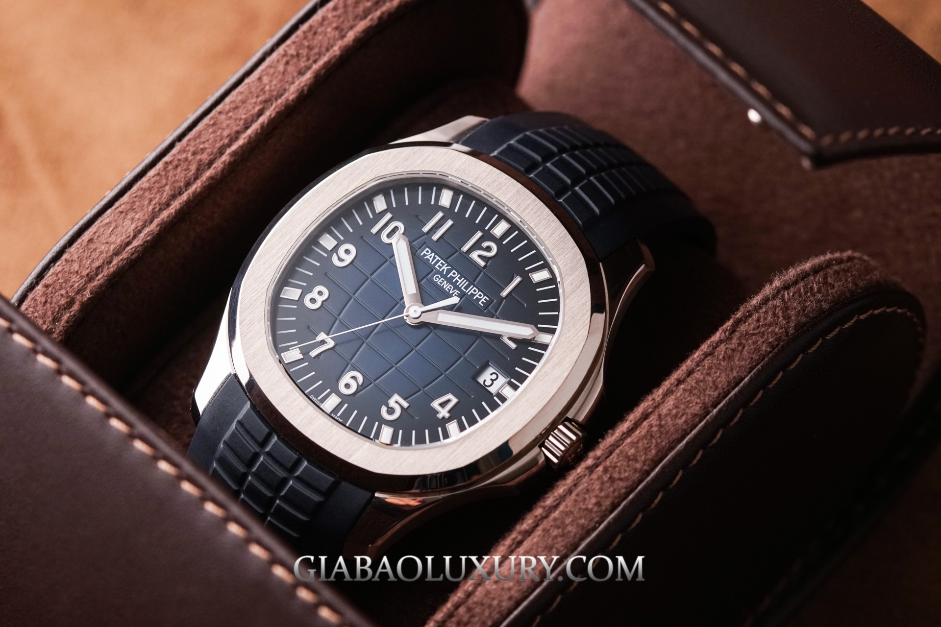 Đồng hồ Patek Philippe Aquanaut 5168G tại Baselworld 2017