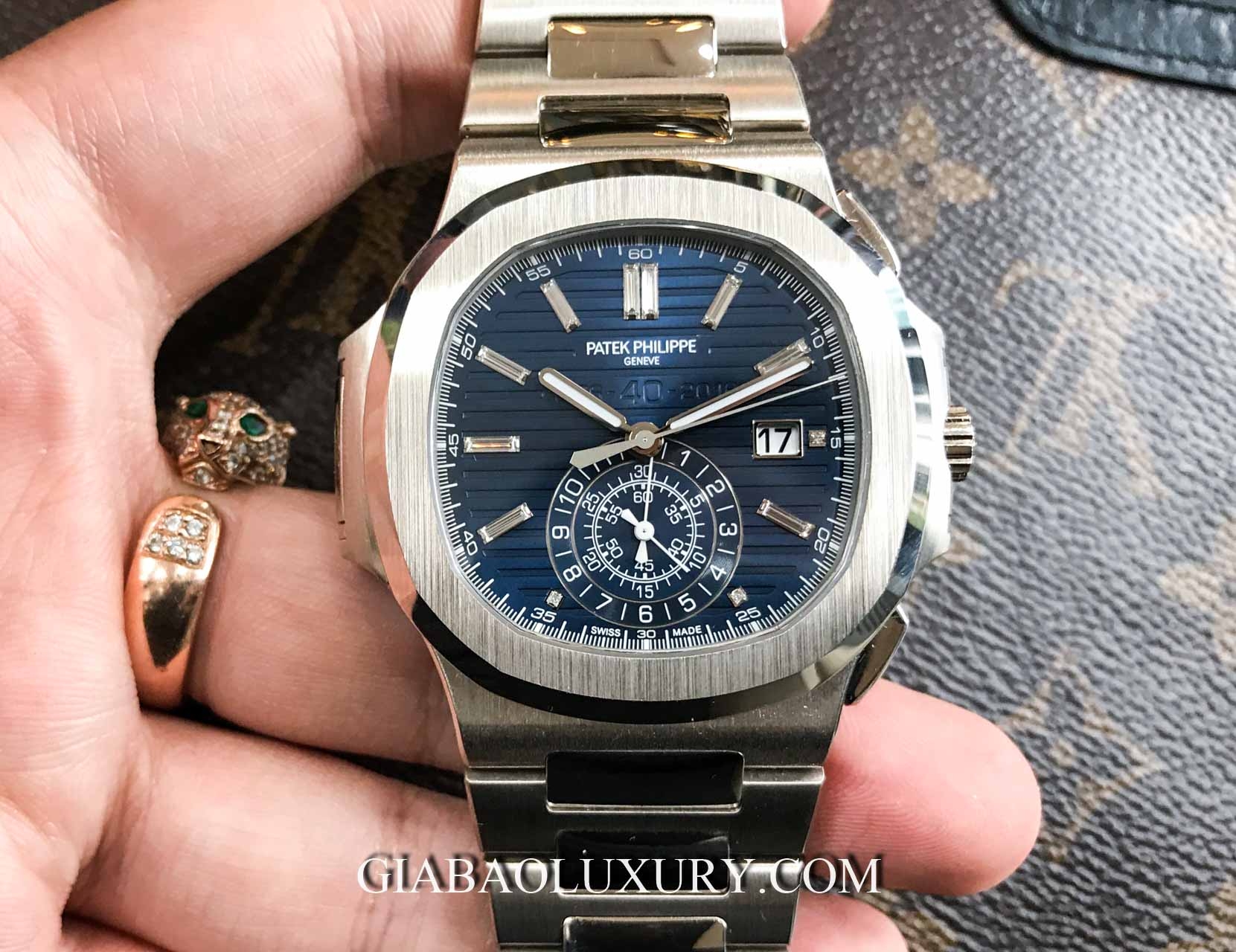 đồng hồ Patek Philippe Nautilus 5976/1G