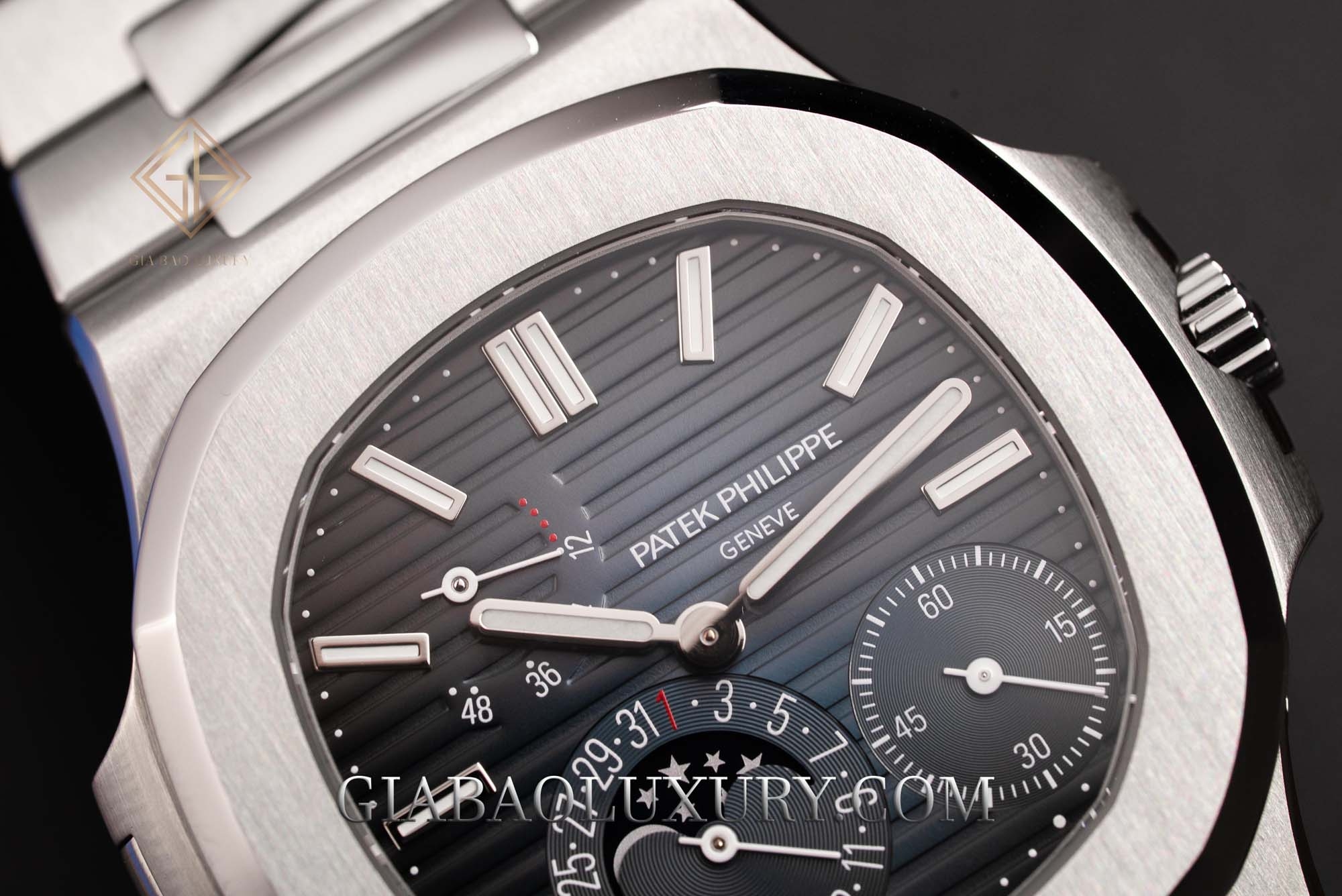 Đồng hồ Patek Philippe Nautilus 5712/1A-001