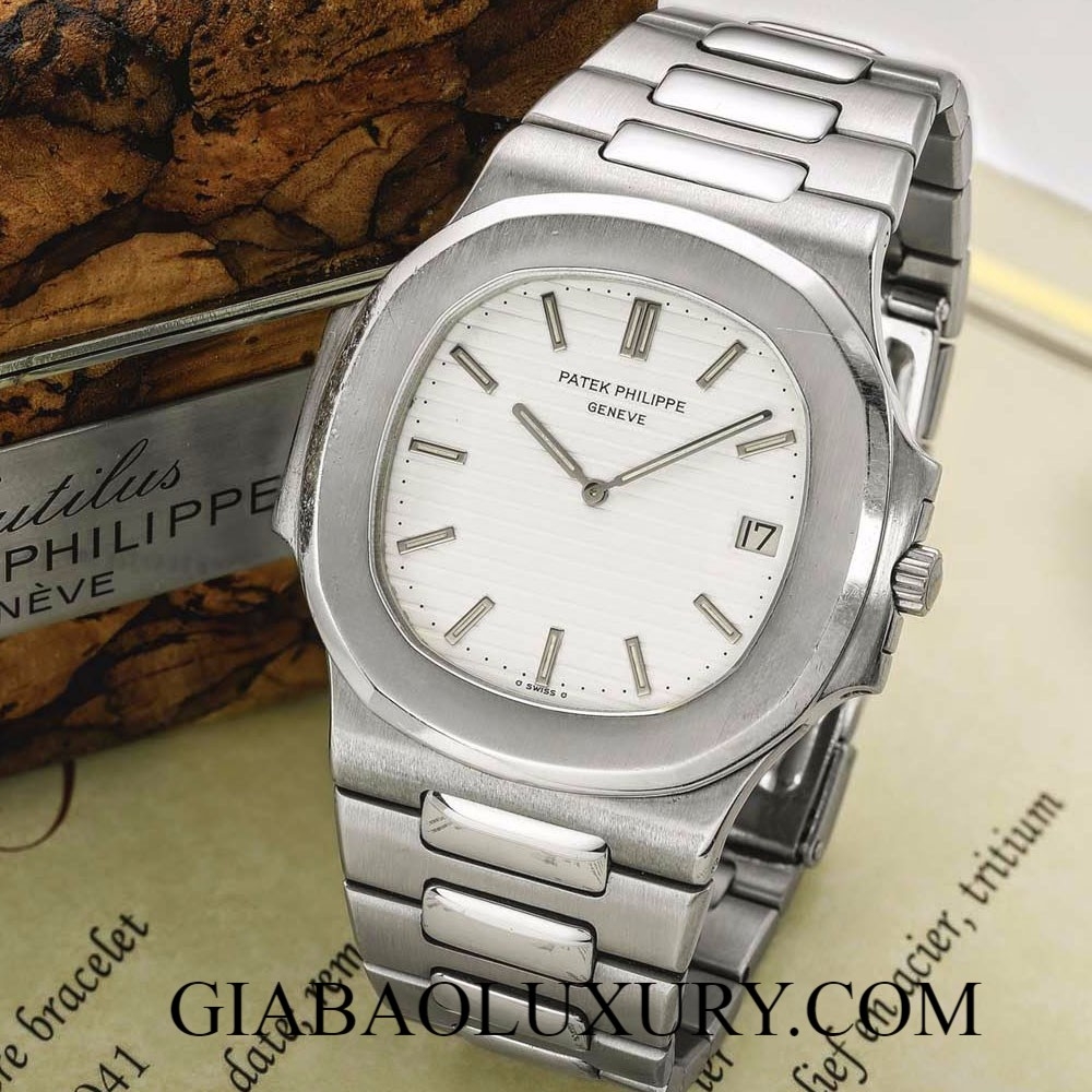 đồng hồ patek philippe nautilus 3700