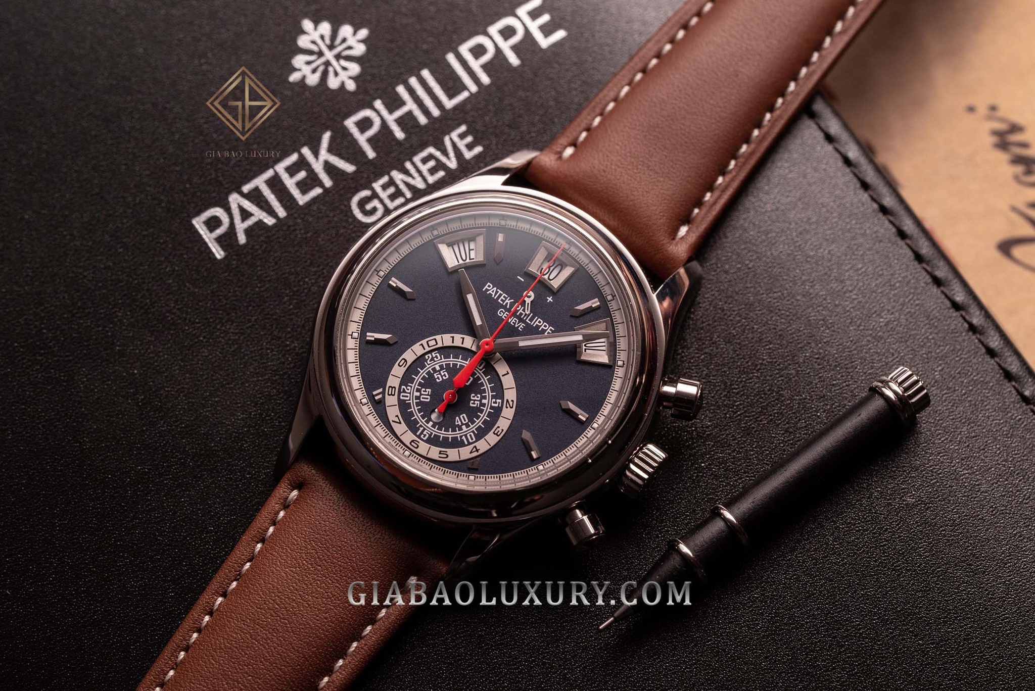 Đồng hồ Patek Philippe Chronograph Annual Calendar 5960/01G-001