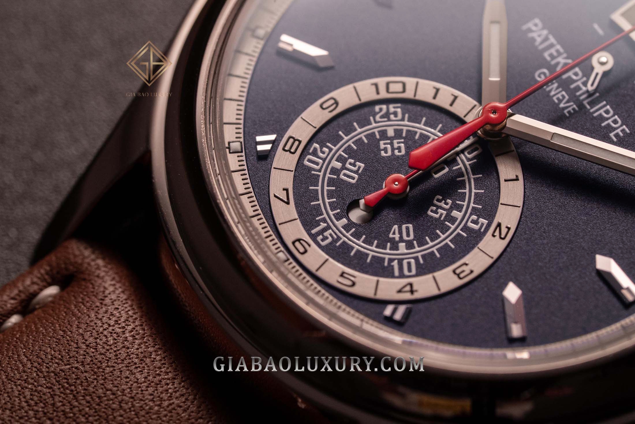 Đồng hồ Patek Philippe Chronograph Annual Calendar 5960/01G-001