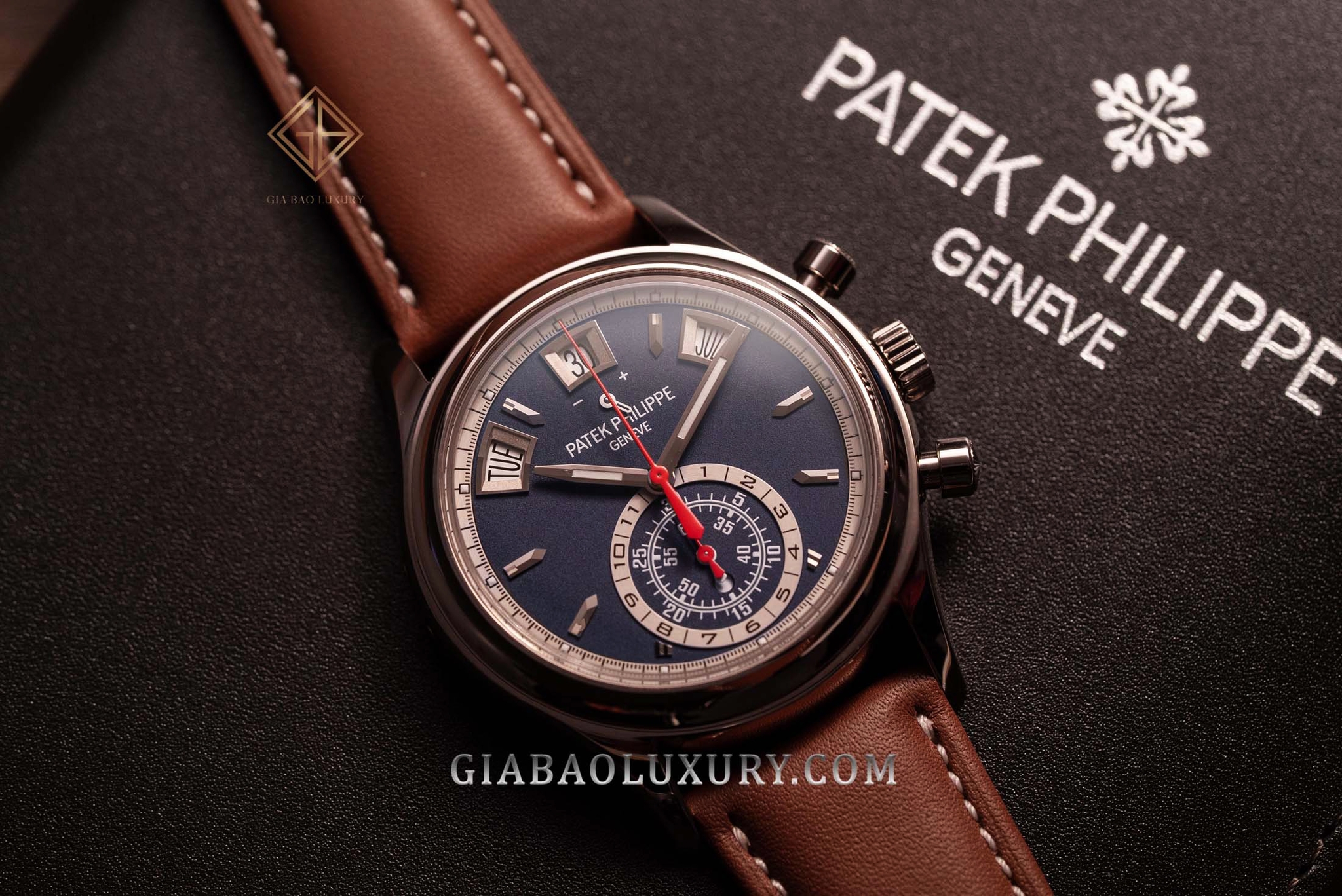 Đồng hồ Patek Philippe Chronograph Annual Calendar 5960/01G-001