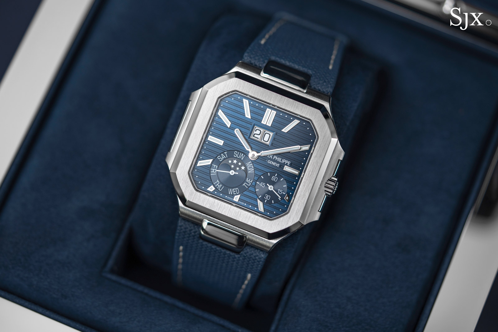 Đánh giá: Patek Philippe Cubitus Ref. 5821 và Ref. 5822P