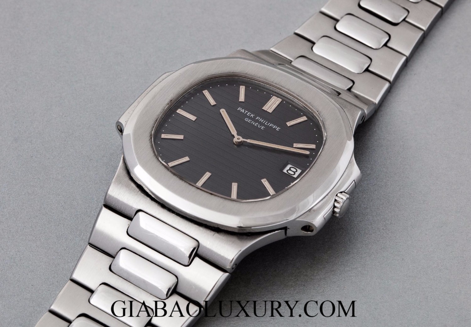 đồng hồ patek philippe nautilus 3700