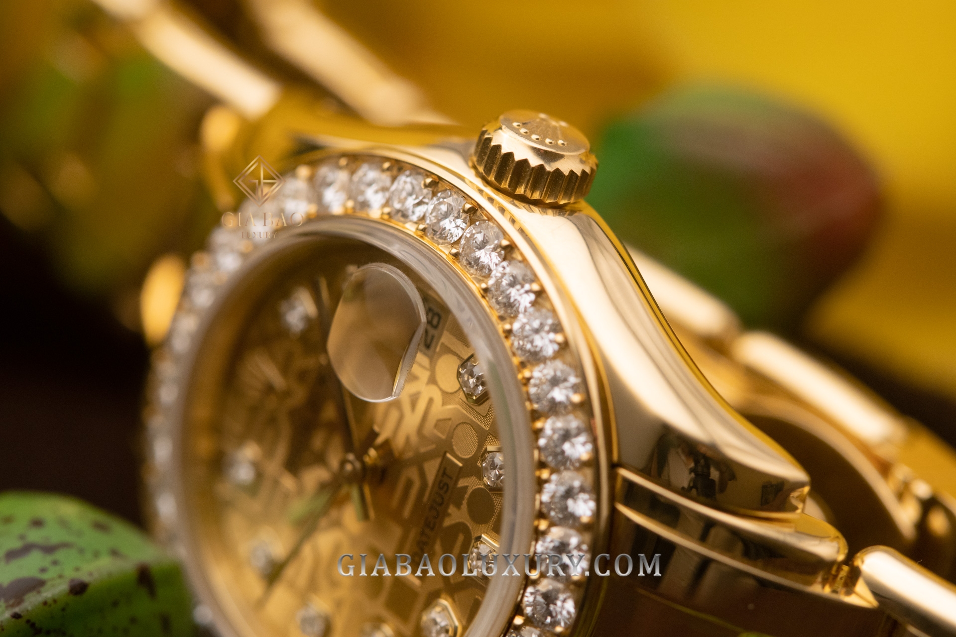 Đồng Hồ Rolex Pearlmaster 29 80298 Mặt Số Vi Tính Vàng