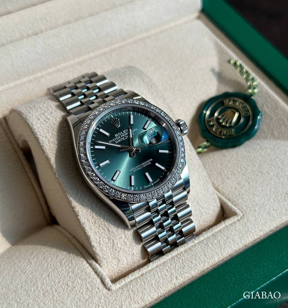 Đồng Hồ Rolex Datejust 36 126284RBR Mặt Số Xanh Lá Cây Cọc Dạ Quang